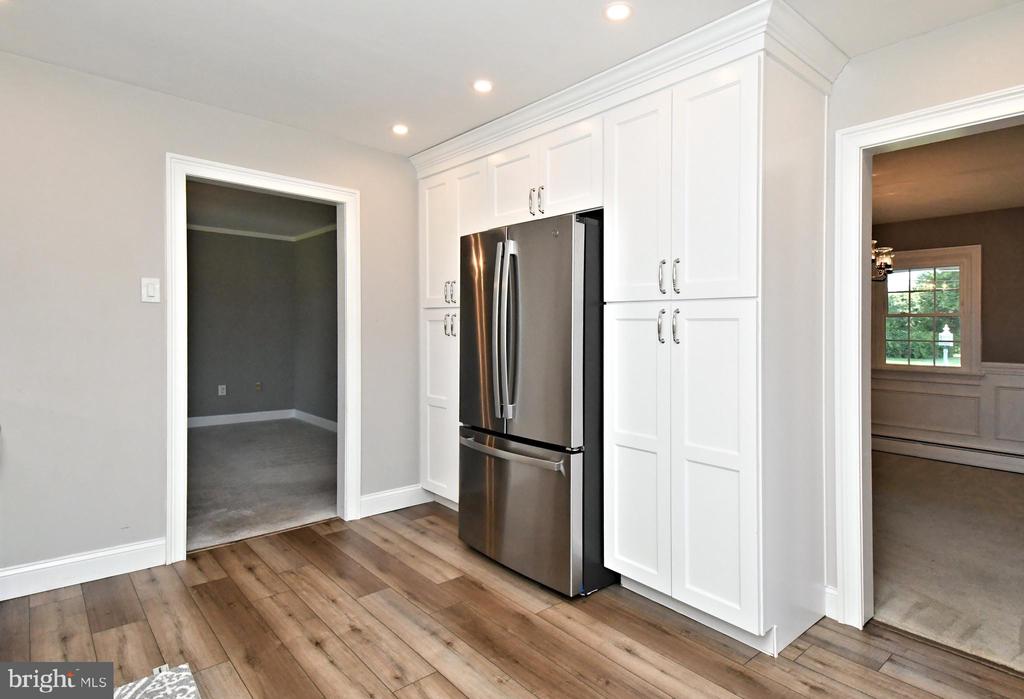 735 BELL LANE