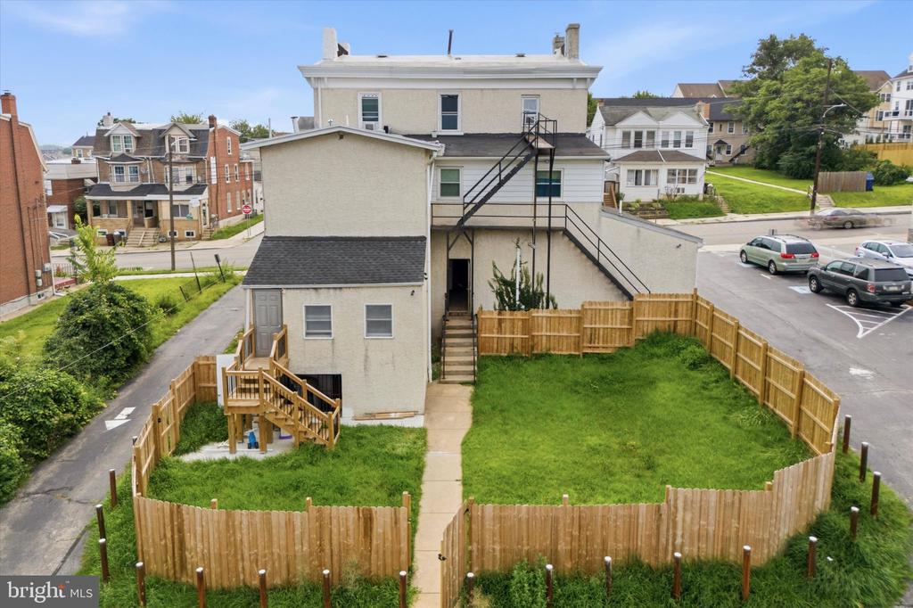 700 DEKALB STREET