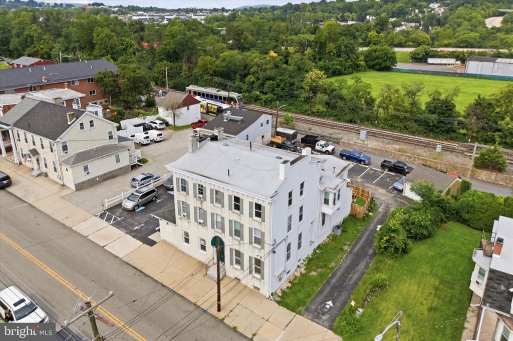 700 DEKALB STREET