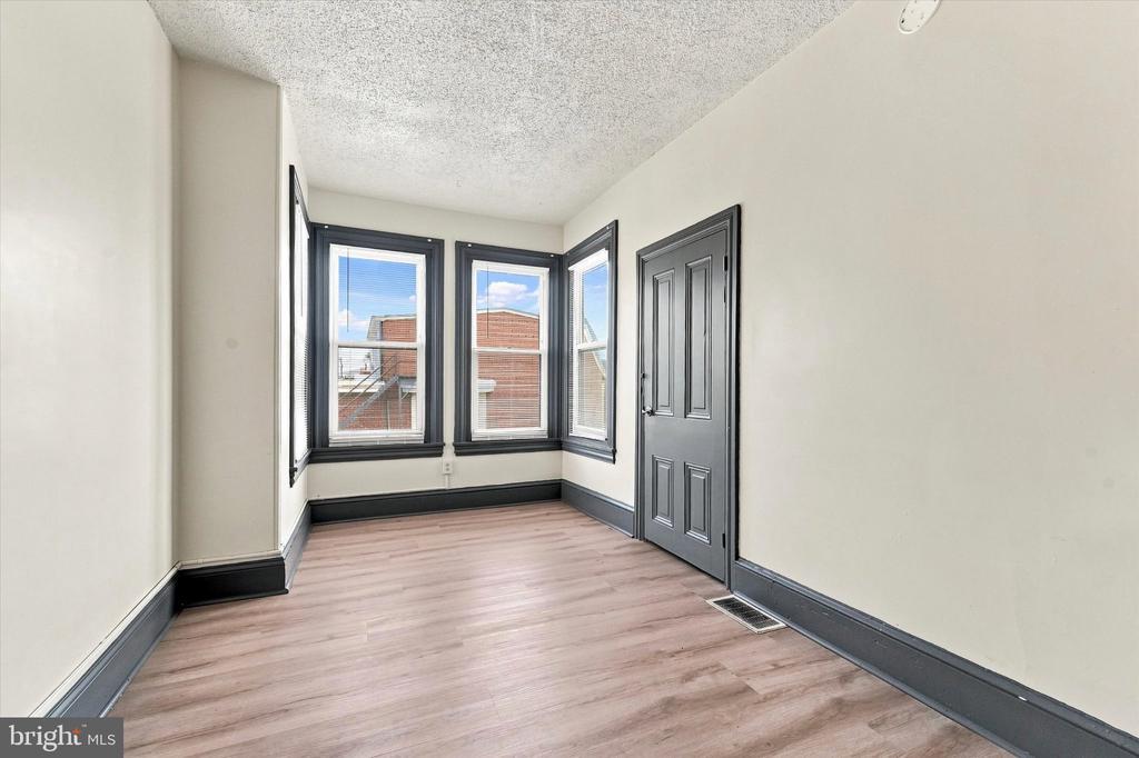 700 DEKALB STREET