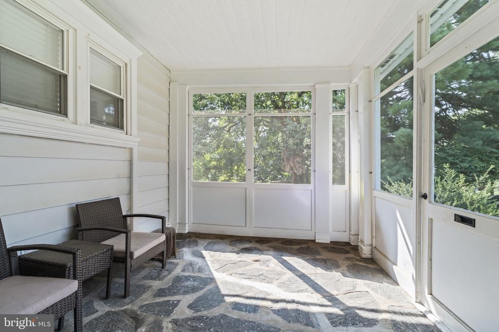 33 ROSEDALE ROAD