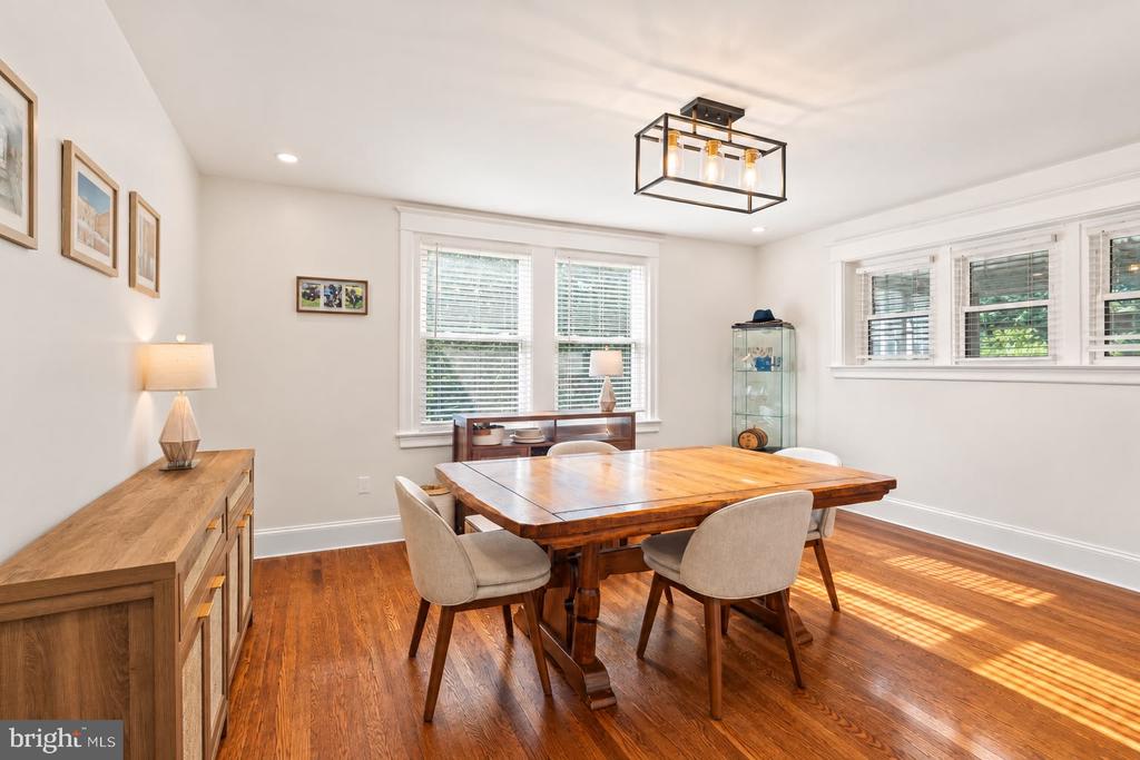 33 ROSEDALE ROAD