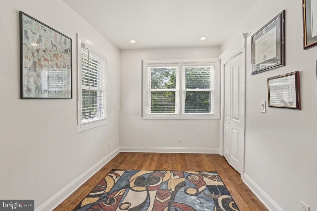 33 ROSEDALE ROAD