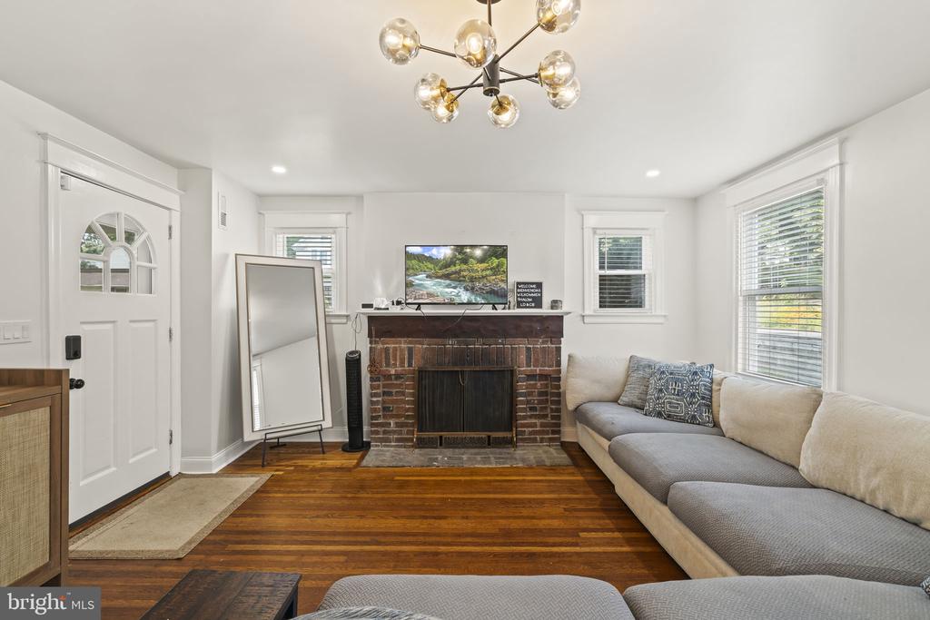 33 ROSEDALE ROAD