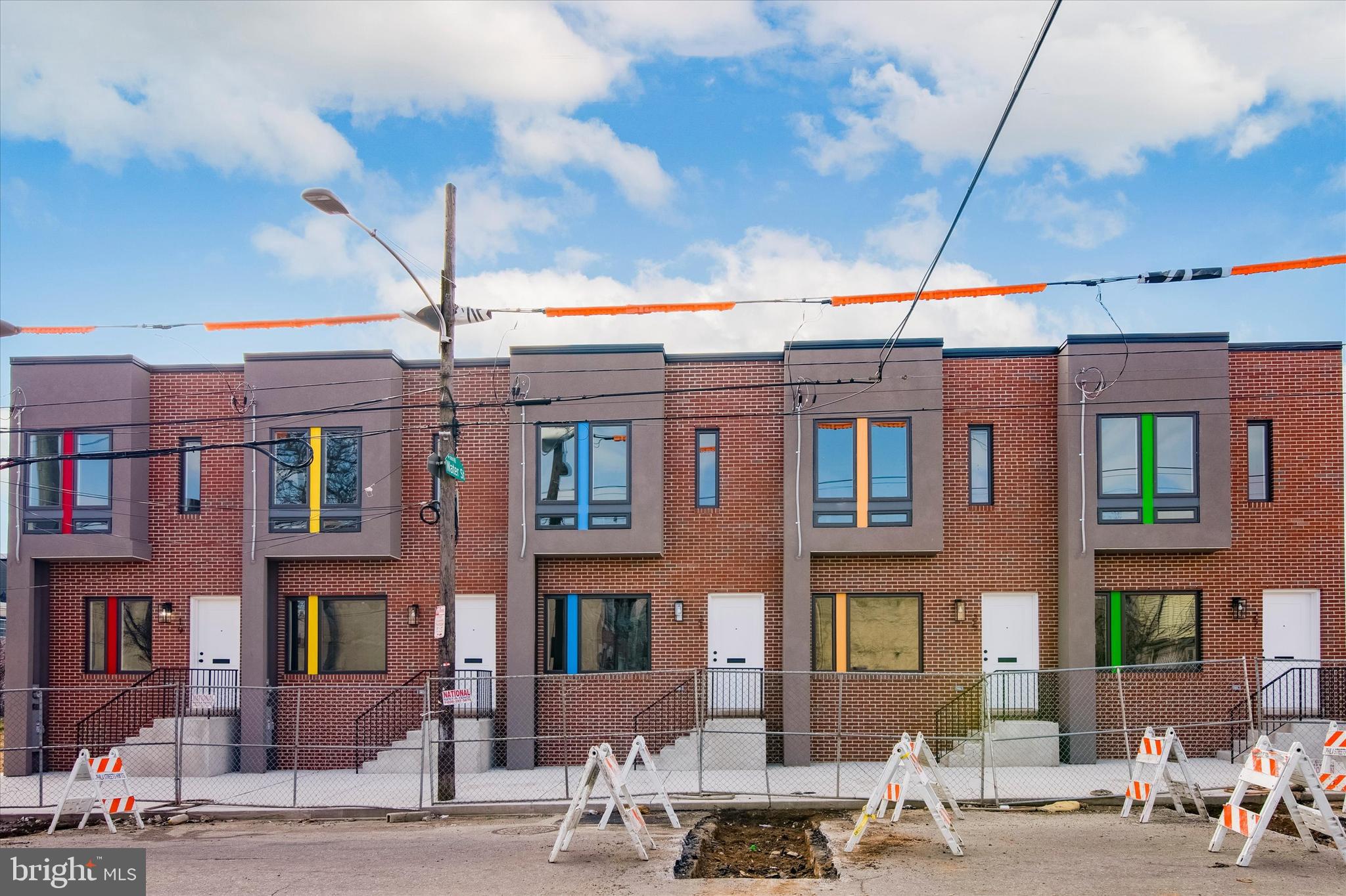 27 E SOMERSET STREET