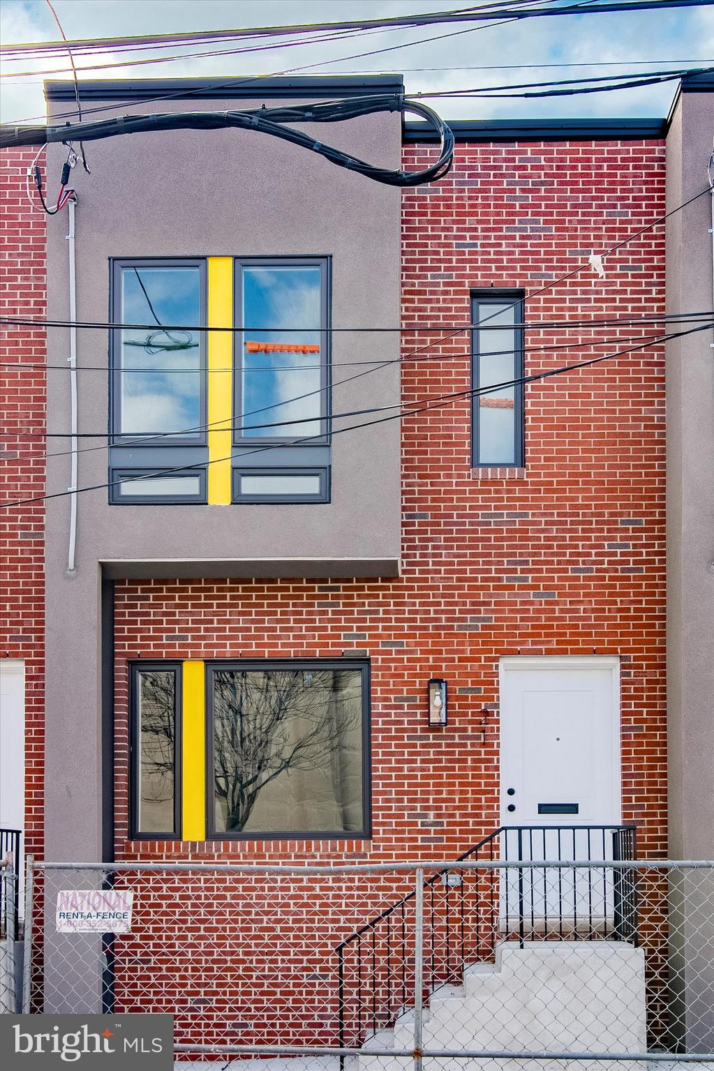 27 E SOMERSET STREET