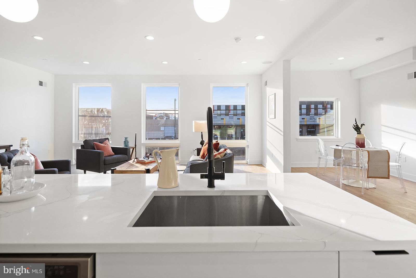1540 FRANKFORD AVENUE 4D