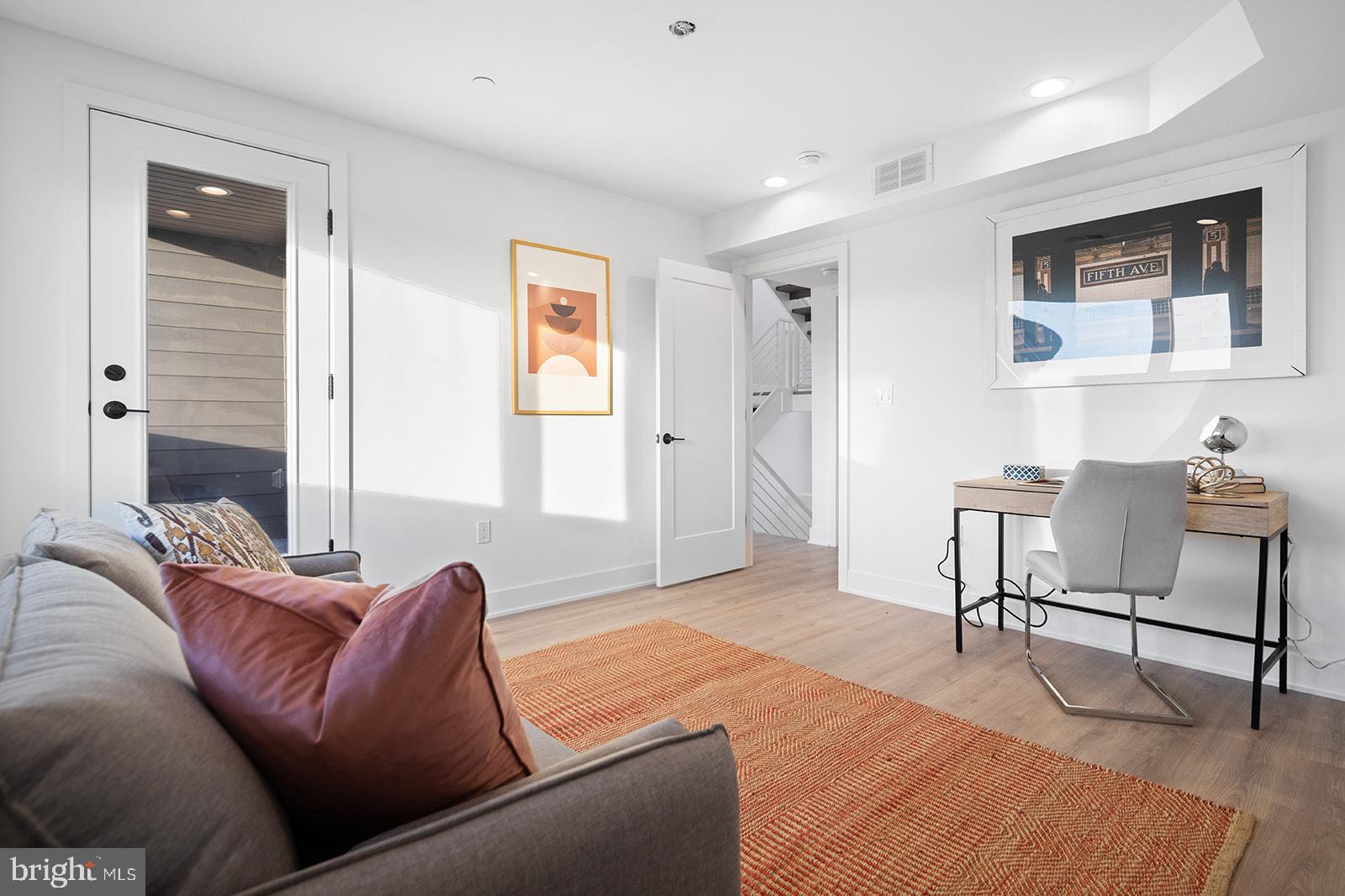 1540 FRANKFORD AVENUE 4D