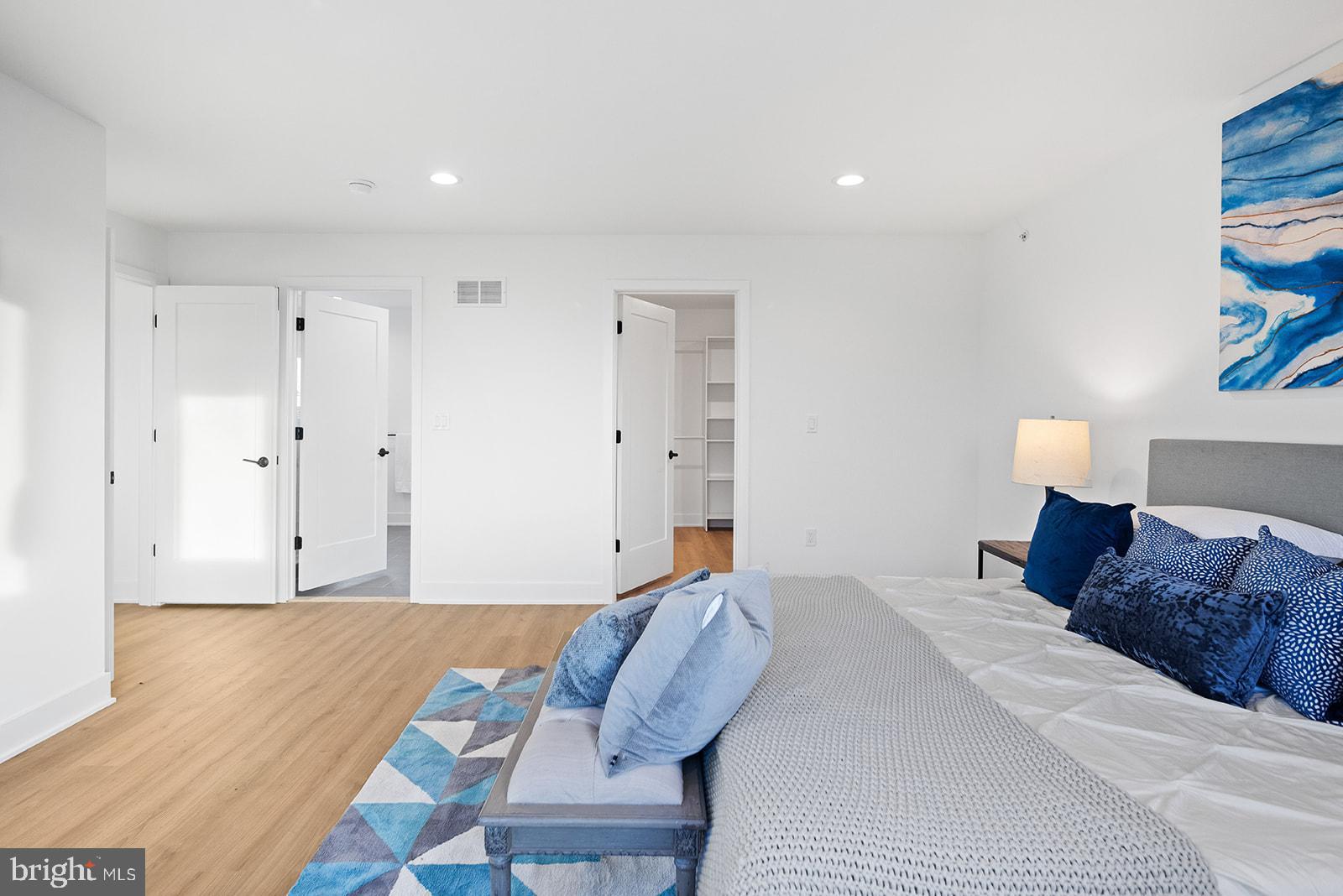 1540 FRANKFORD AVENUE 4D
