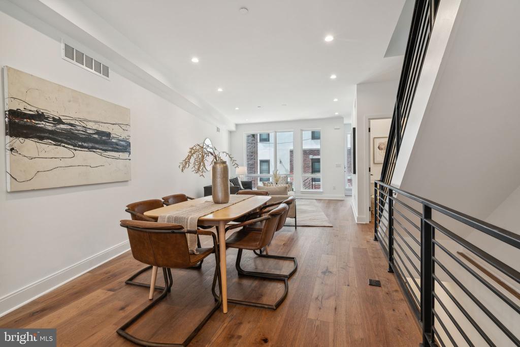 323 GERRITT STREET