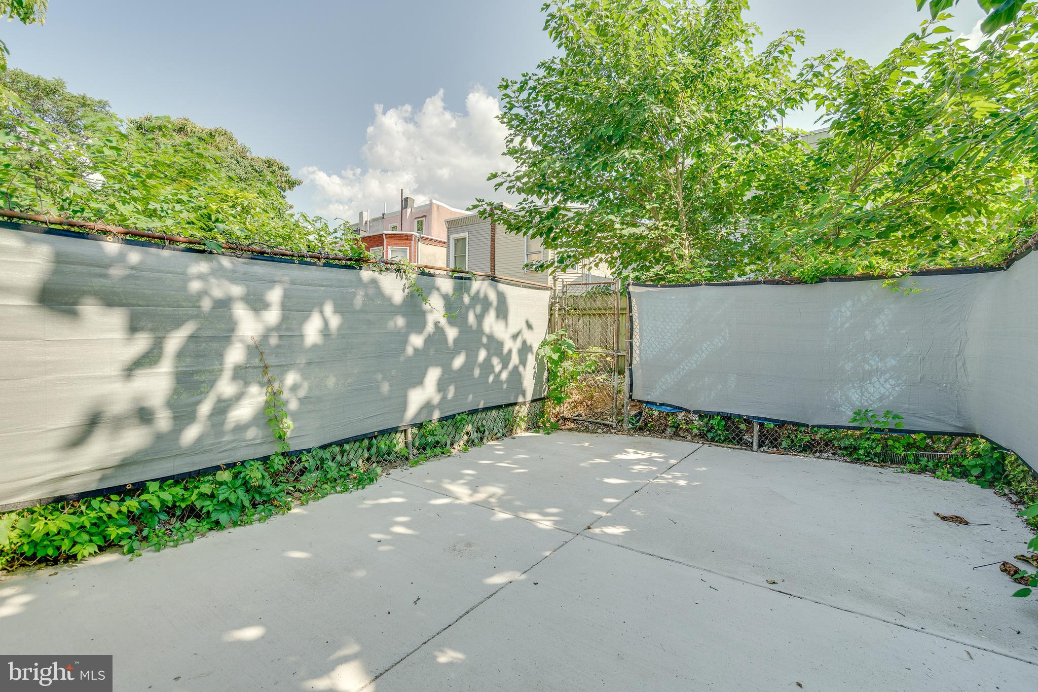2330 W SEYBERT STREET