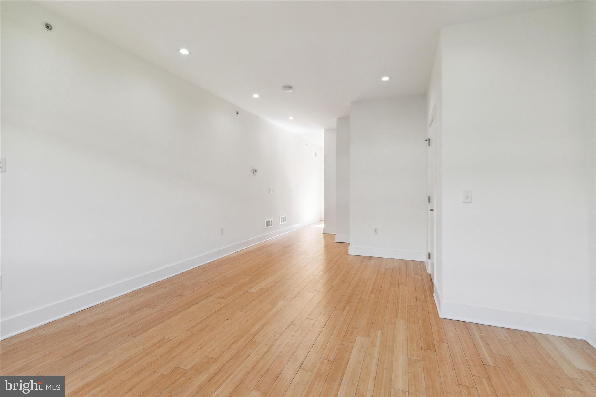 412 N FRONT STREET 21