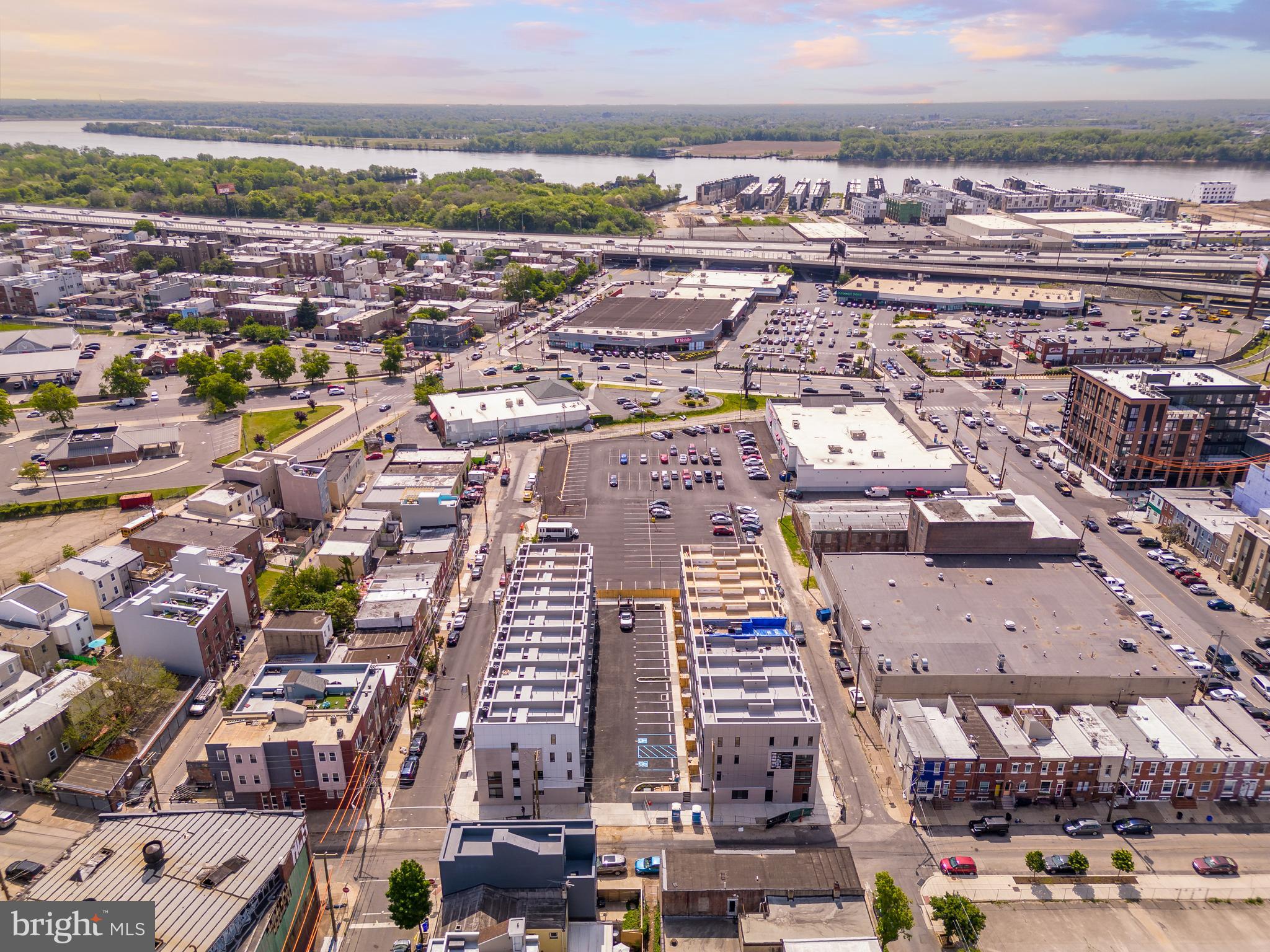 2610 E HAGERT STREET