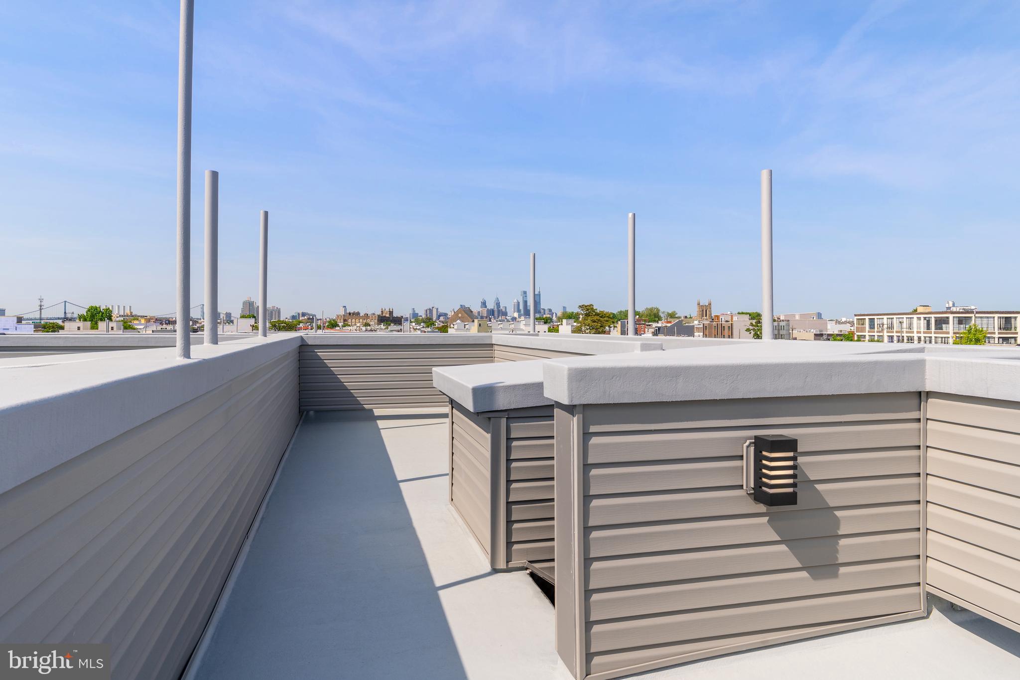 2610 E HAGERT STREET