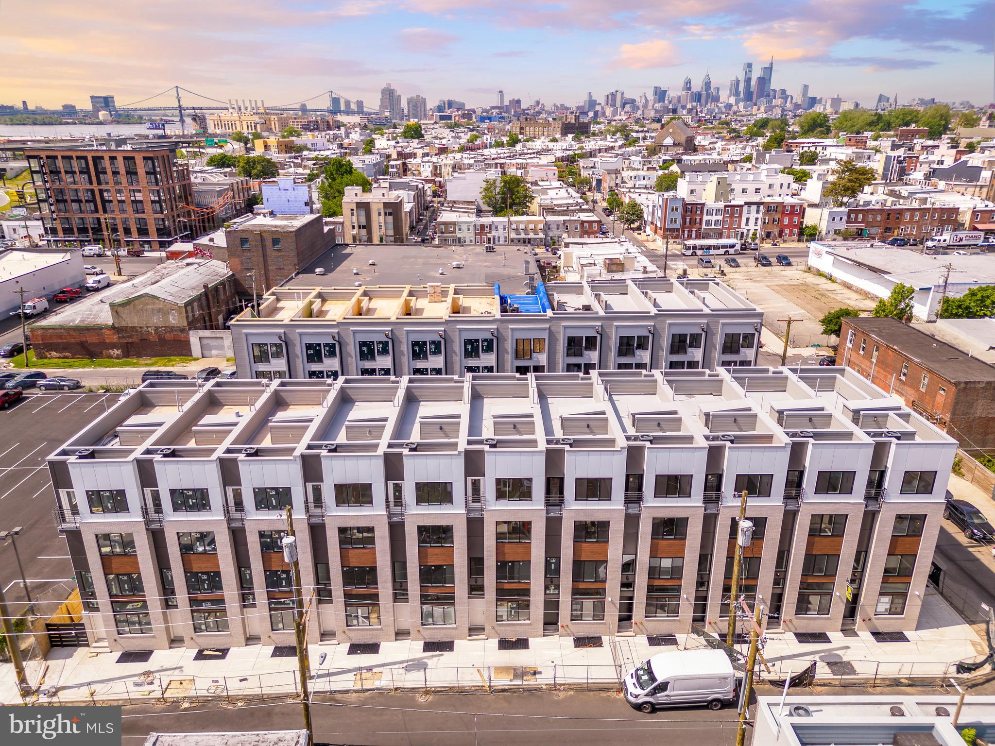 2610 E HAGERT STREET