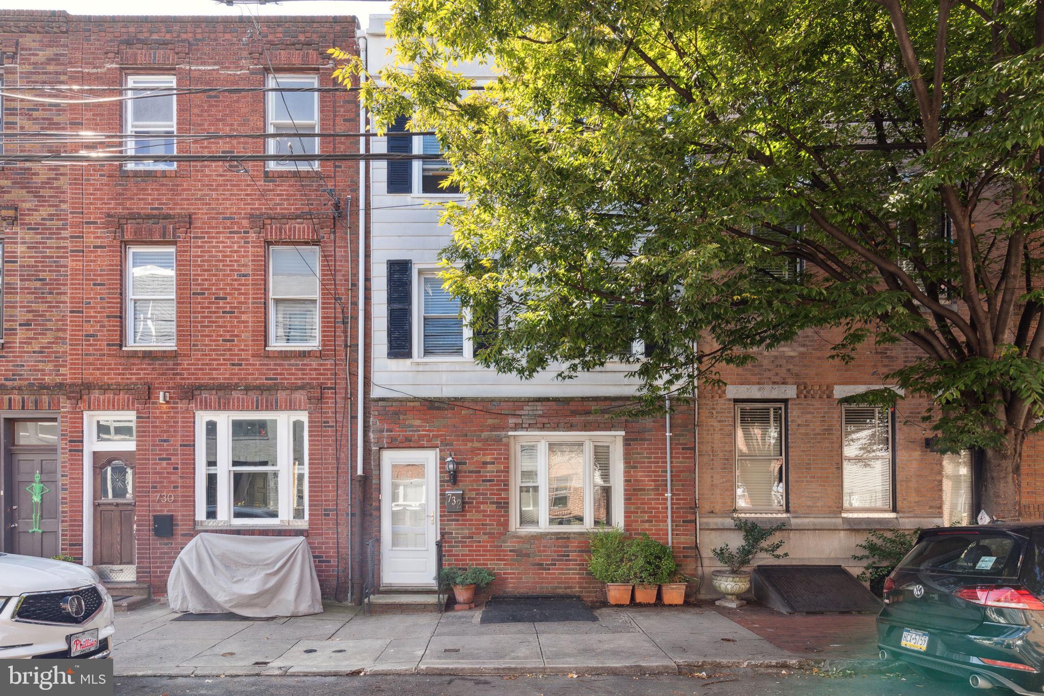 732 CARPENTER STREET