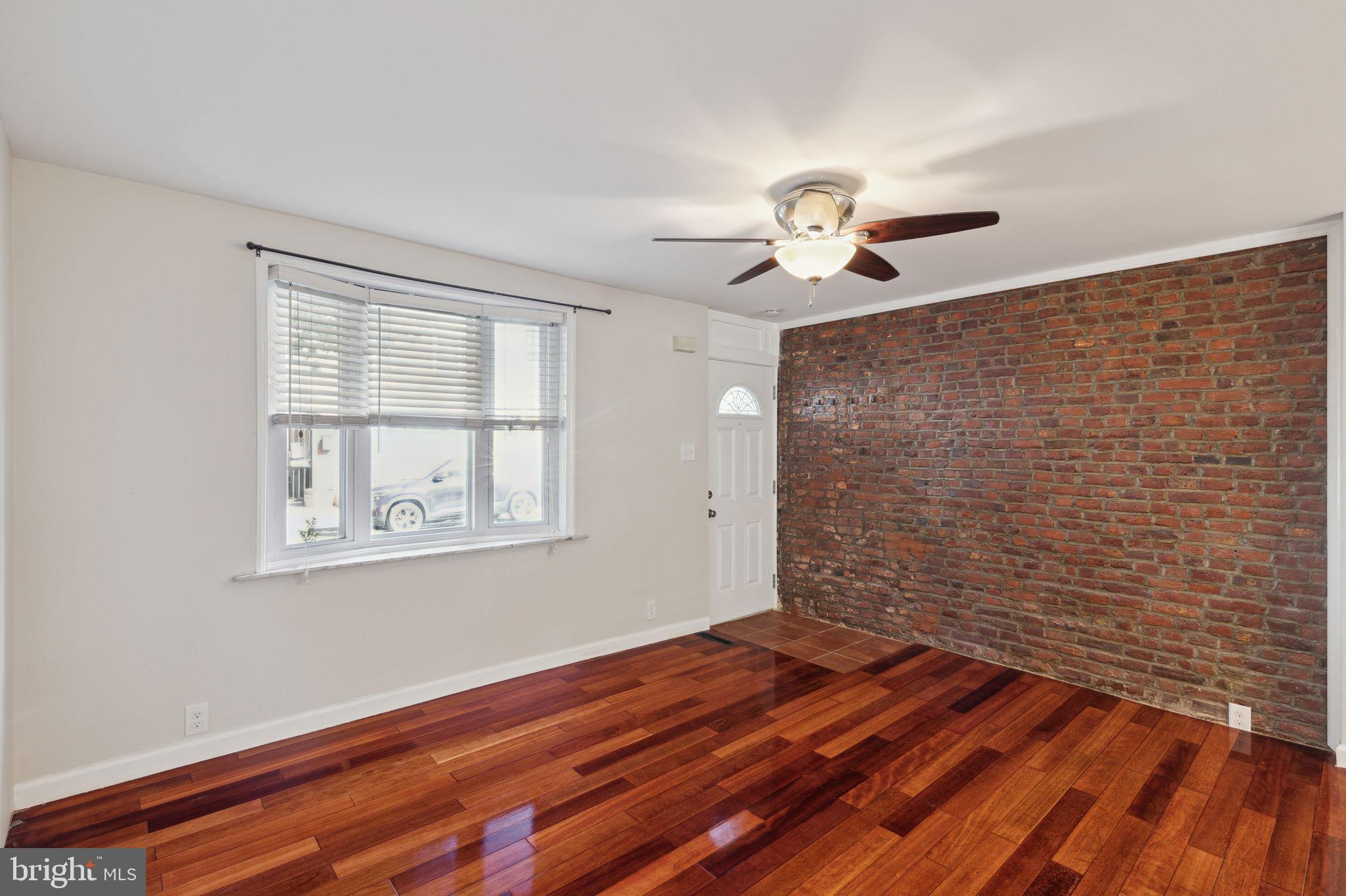 732 CARPENTER STREET