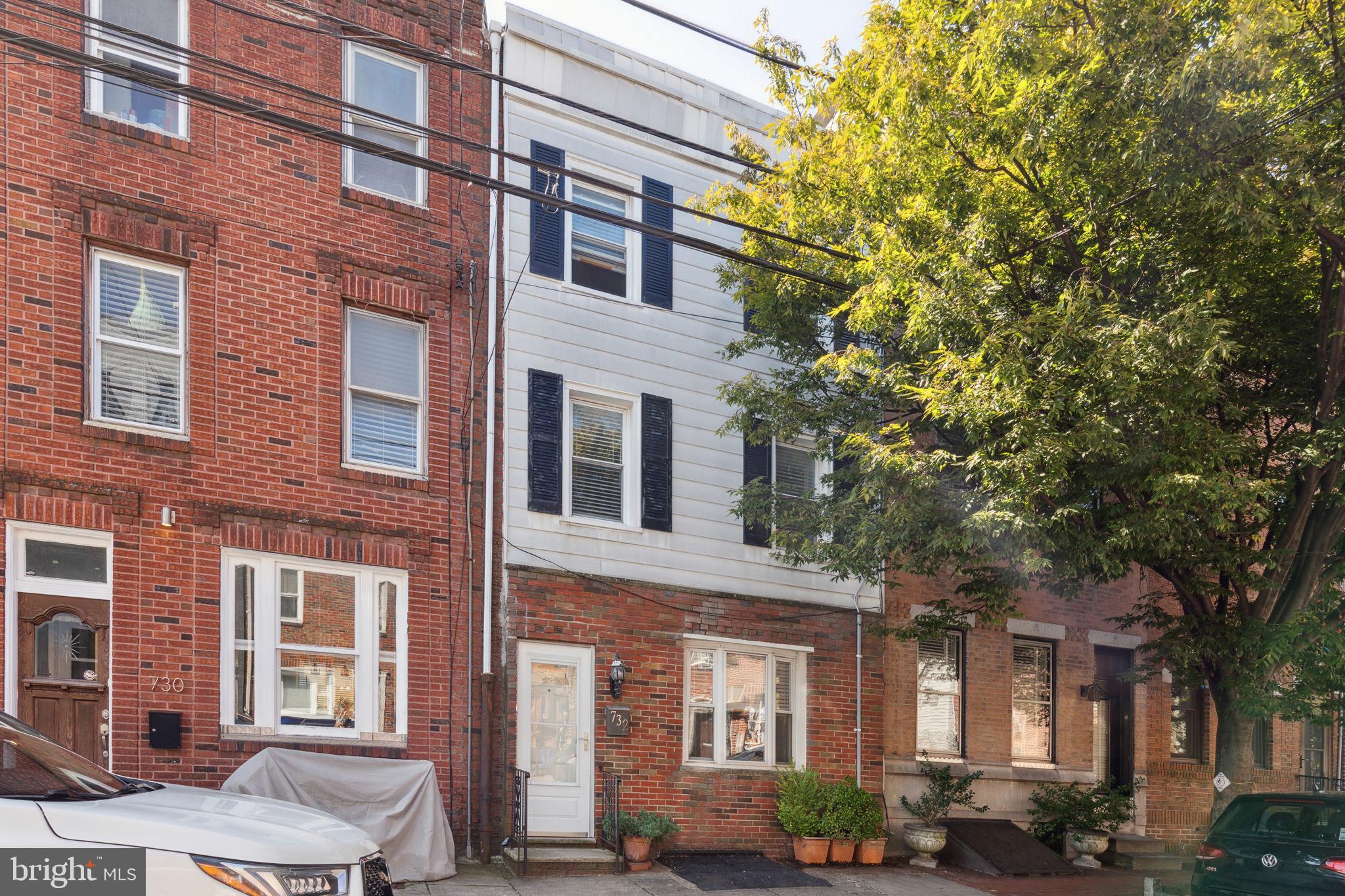732 CARPENTER STREET