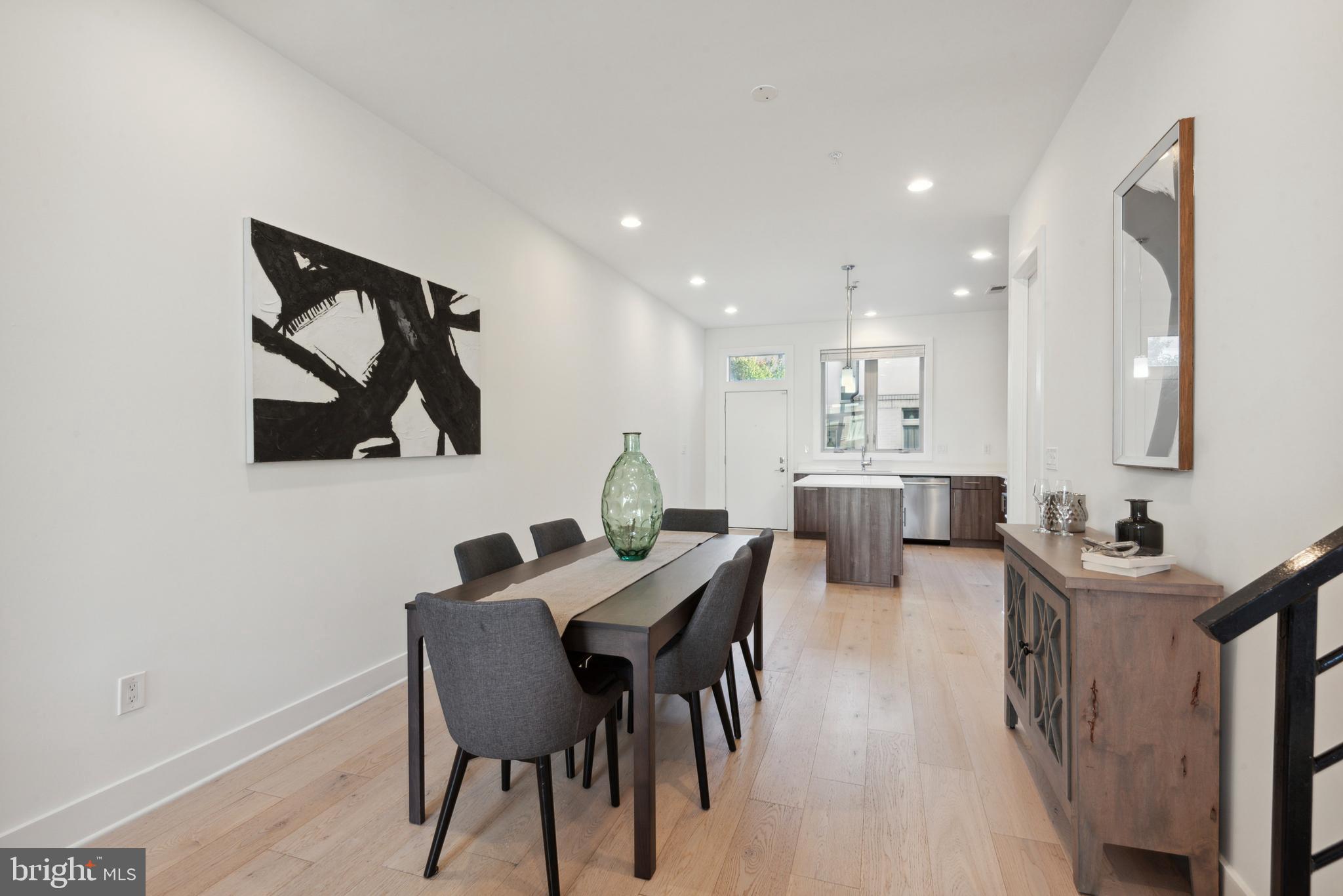 740 S COLUMBUS BOULEVARD 18