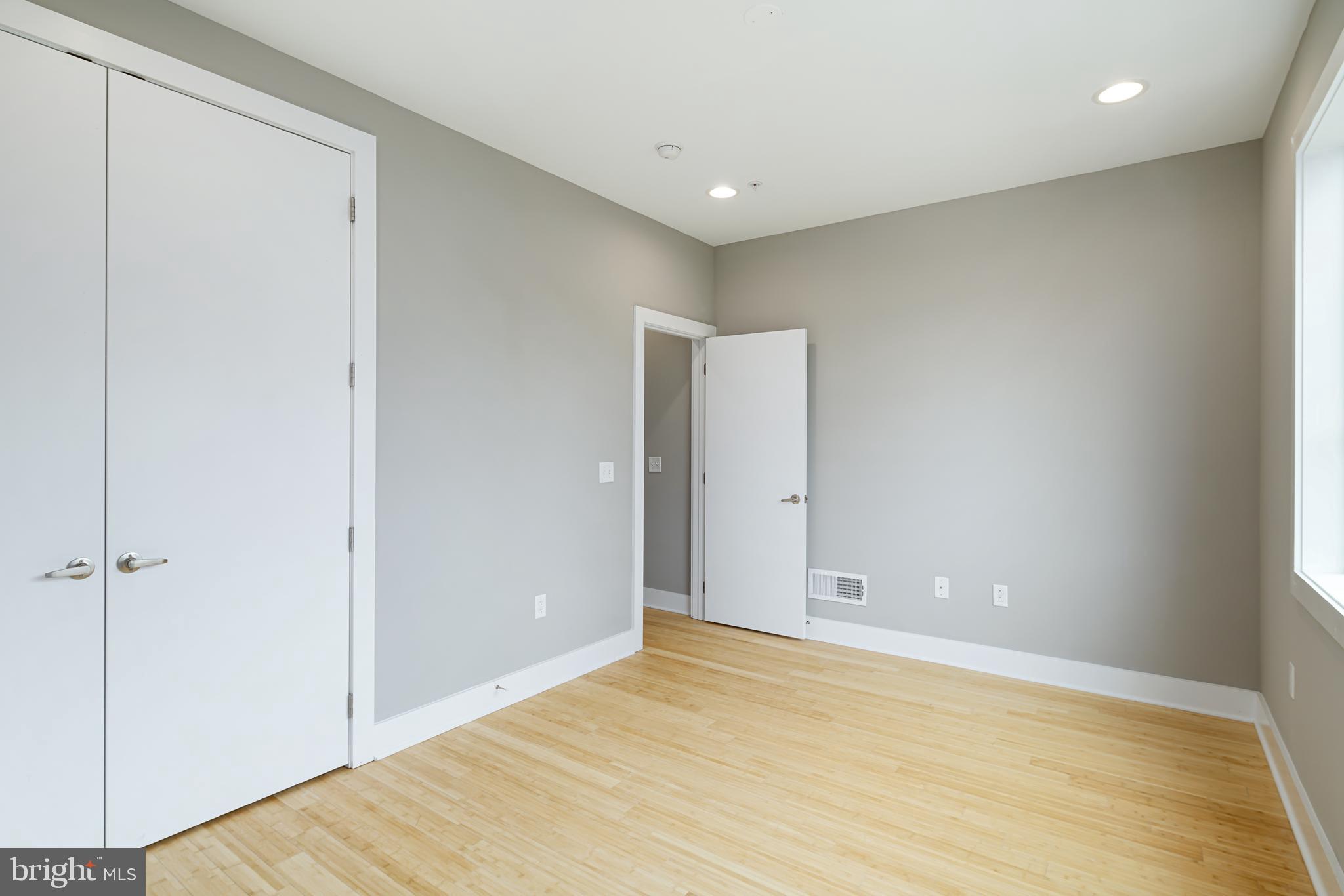 919 N 5TH STREET 22