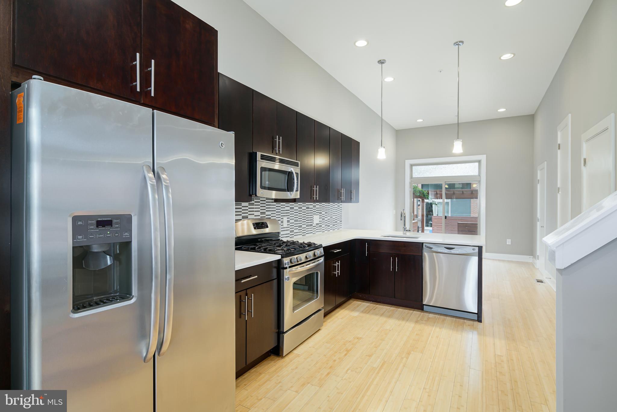 919 N 5TH STREET 22