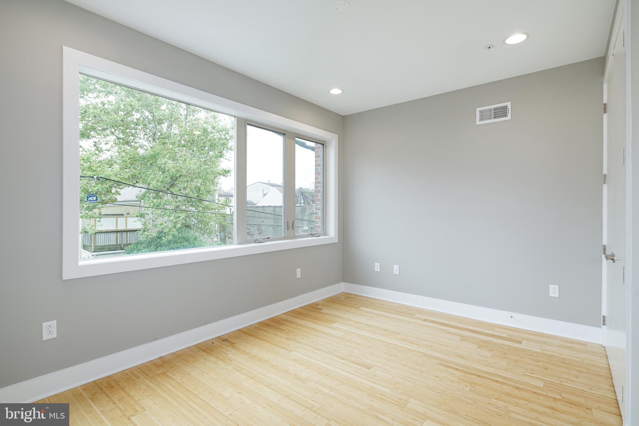 919 N 5TH STREET 22