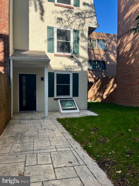 737 BRADFORD ALLEY