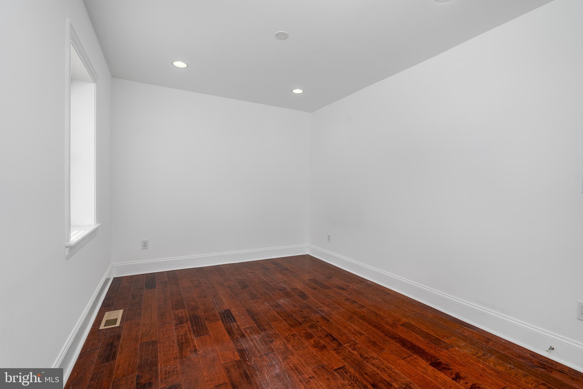 1212 N 5TH STREET