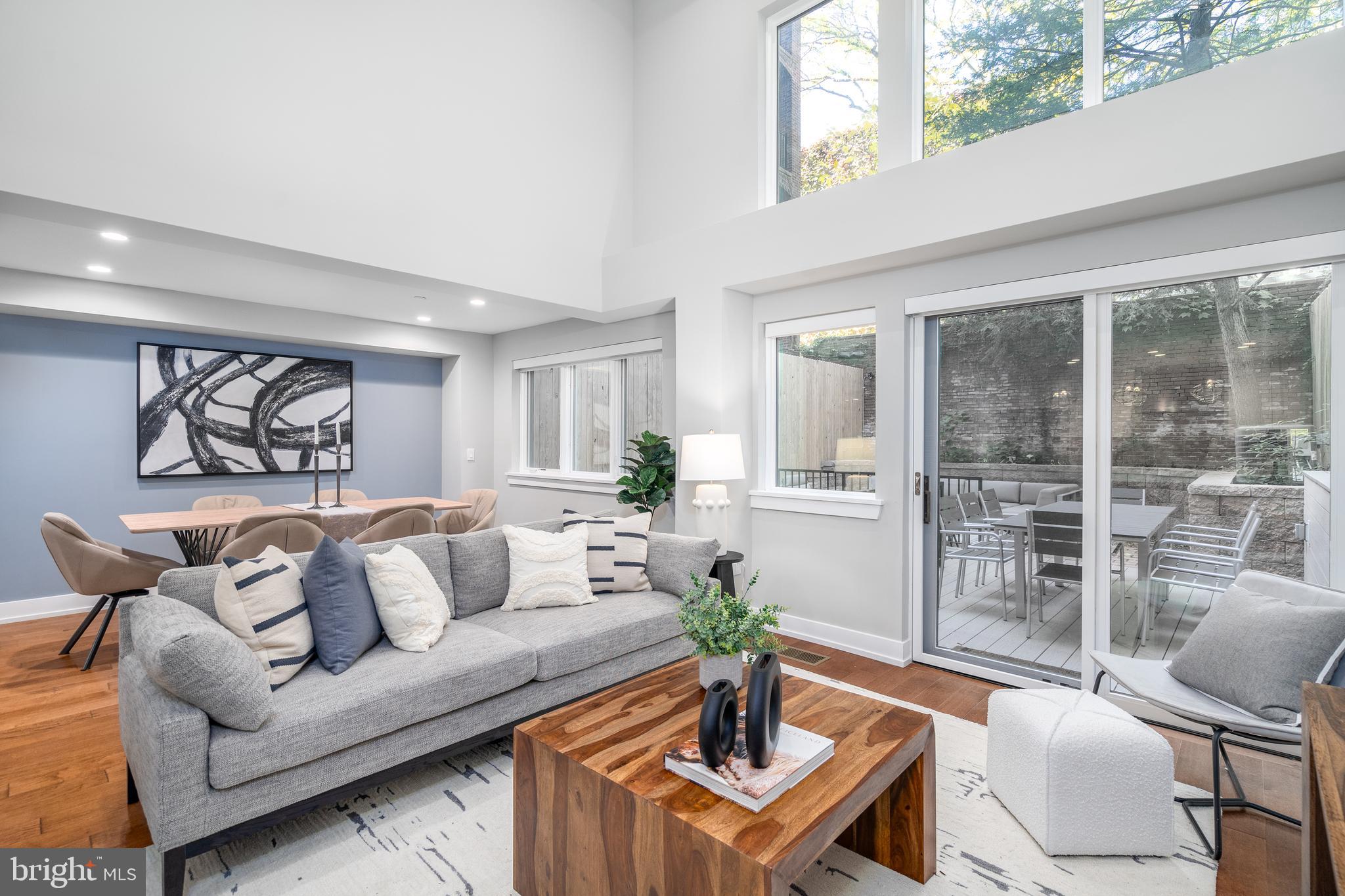 262 S 16TH STREET 2