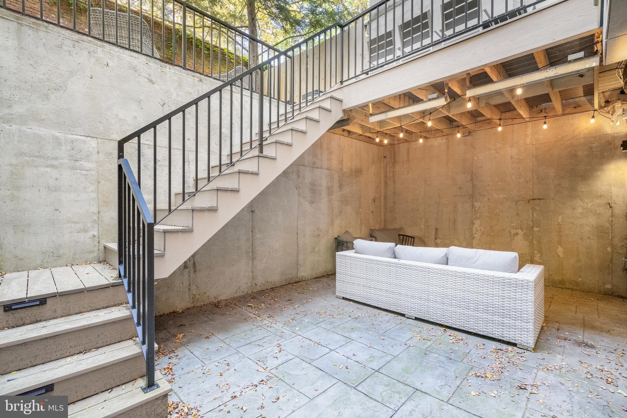 262 S 16TH STREET 2