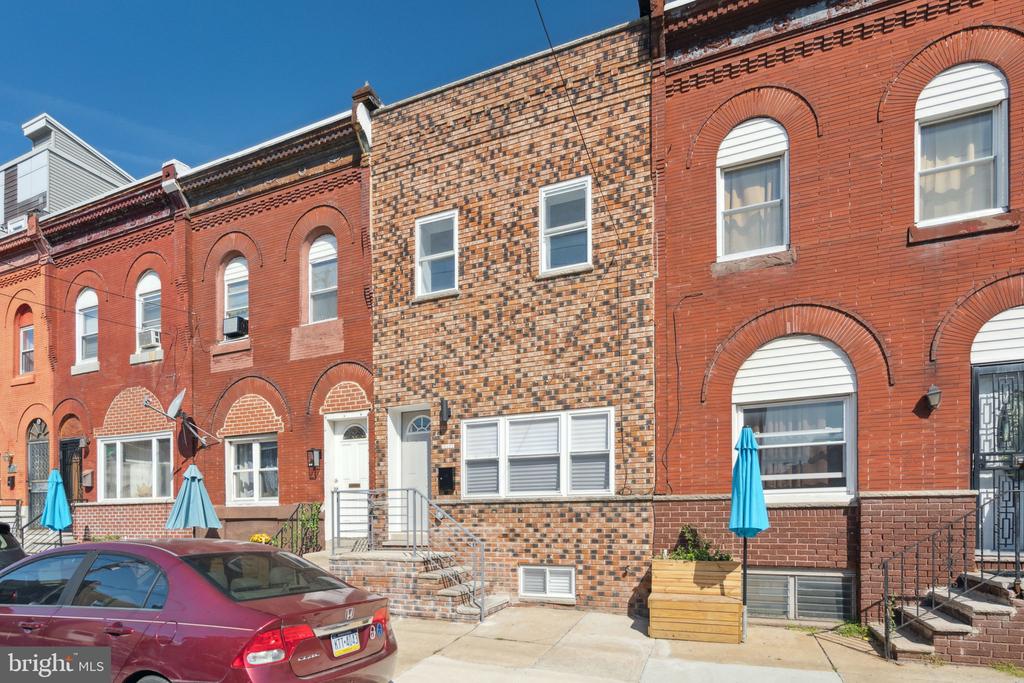 2421 OAKFORD STREET