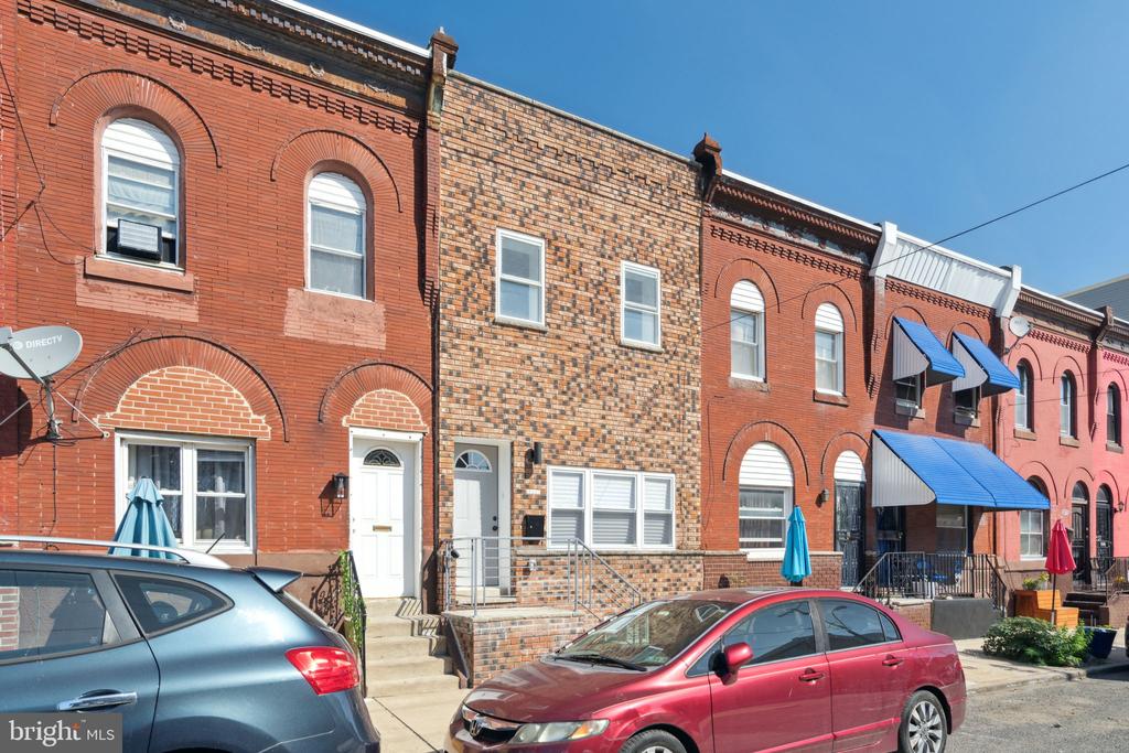 2421 OAKFORD STREET