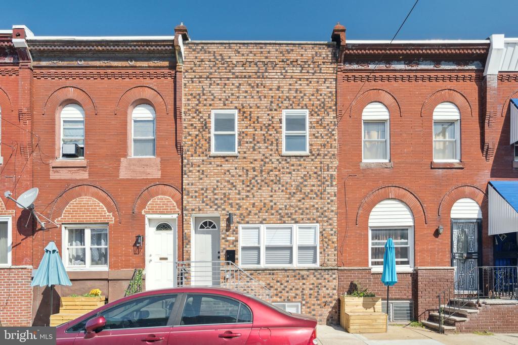 2421 OAKFORD STREET