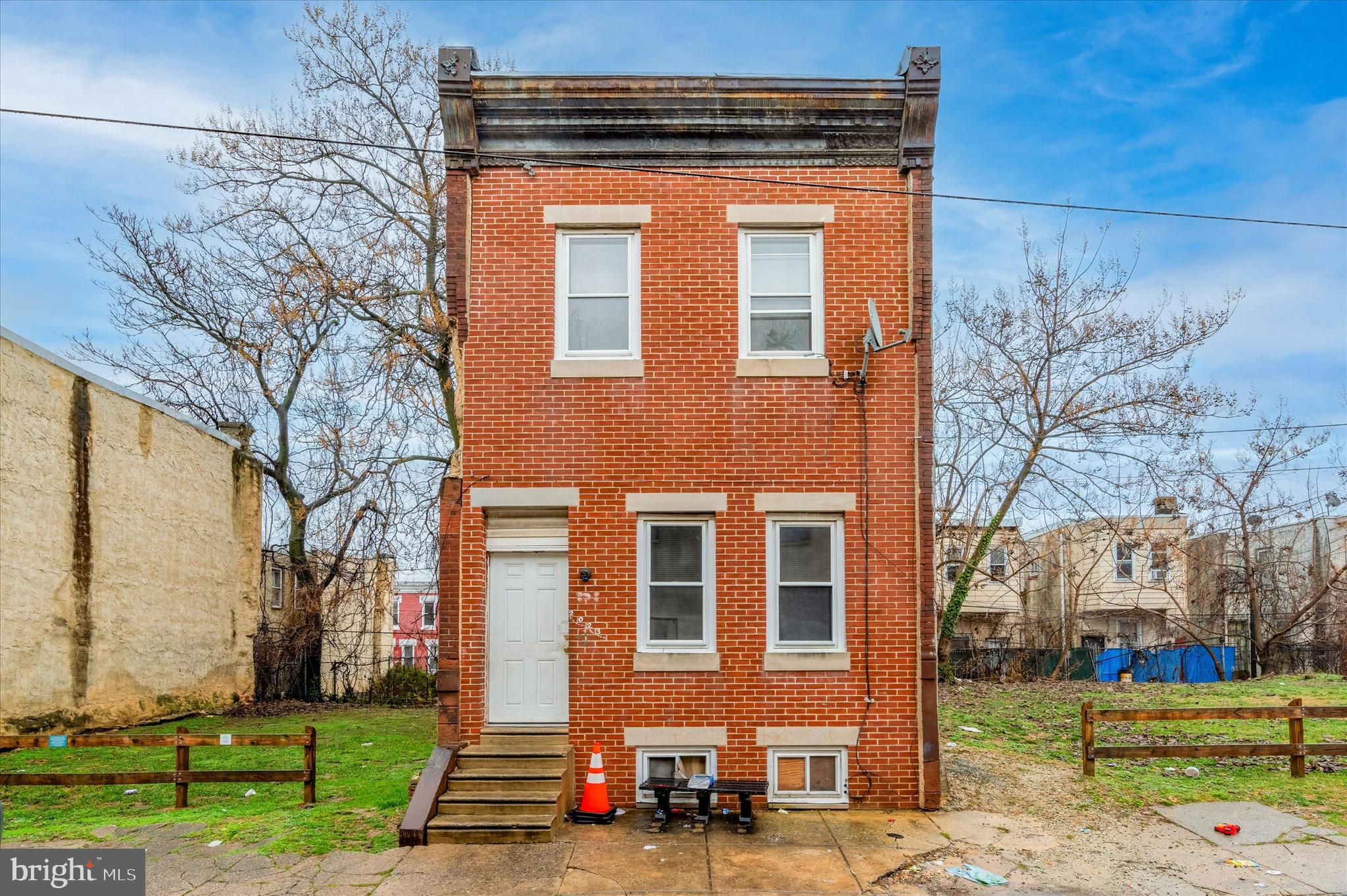 2023 N BAMBREY STREET