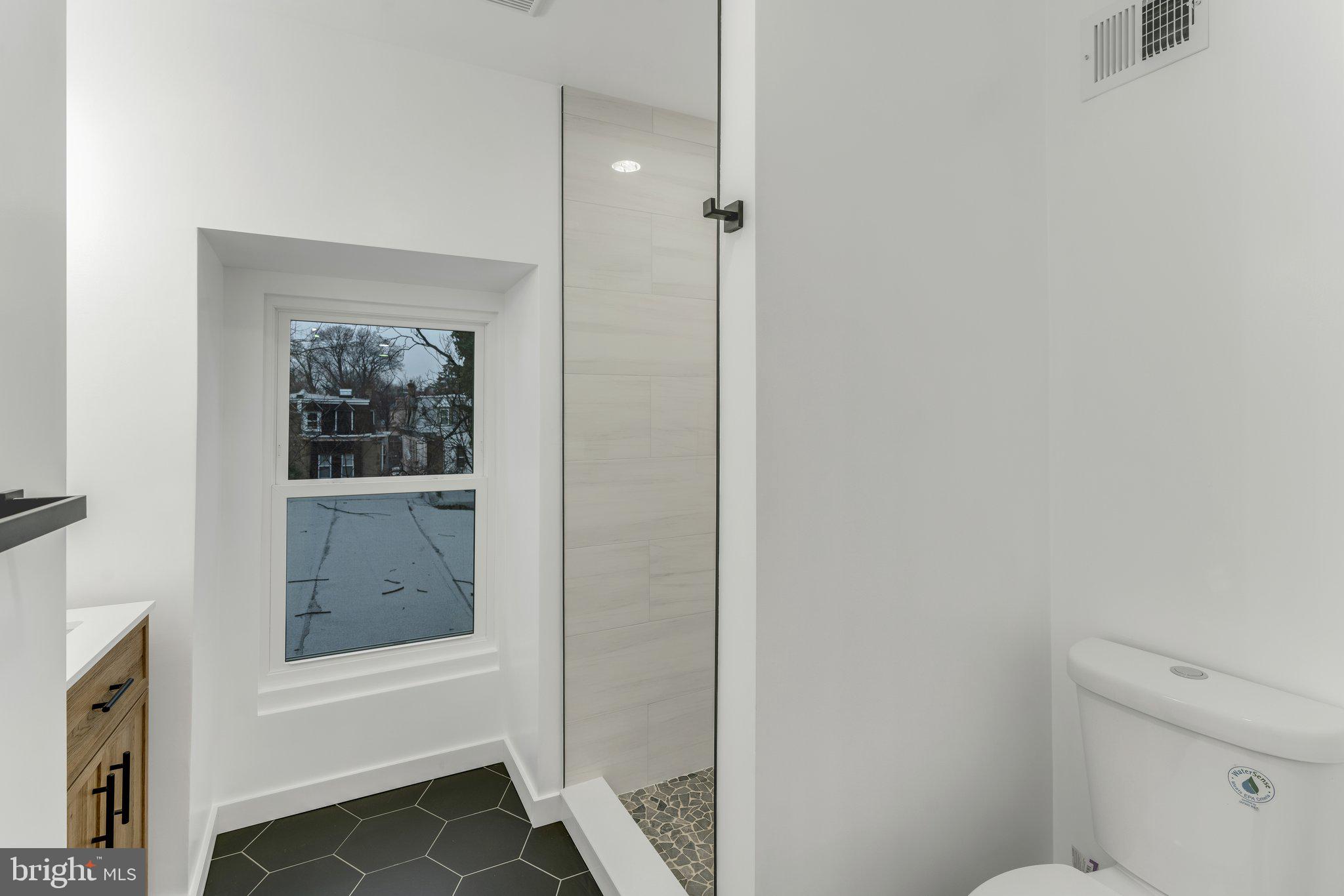 215 W PENN STREET