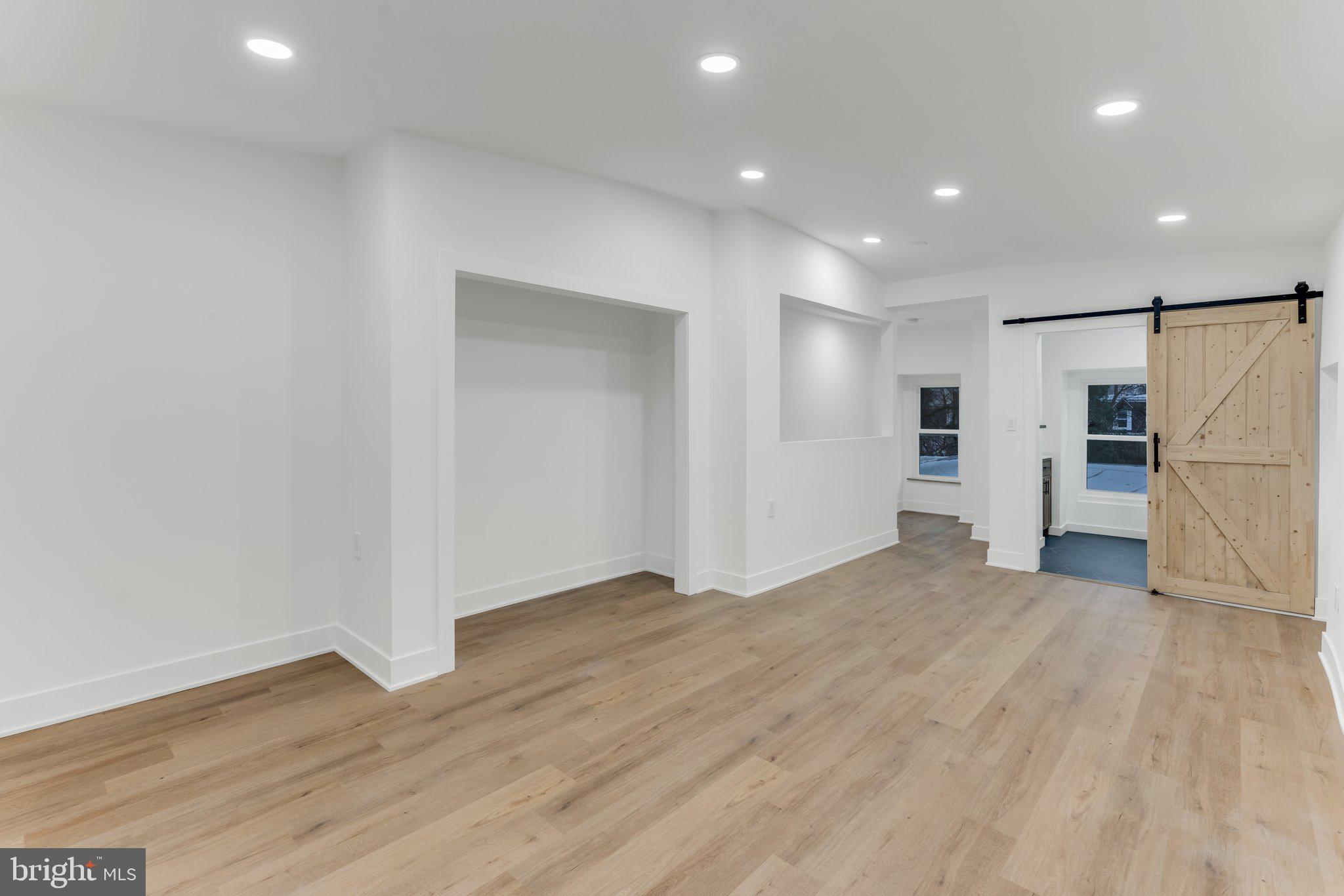 215 W PENN STREET