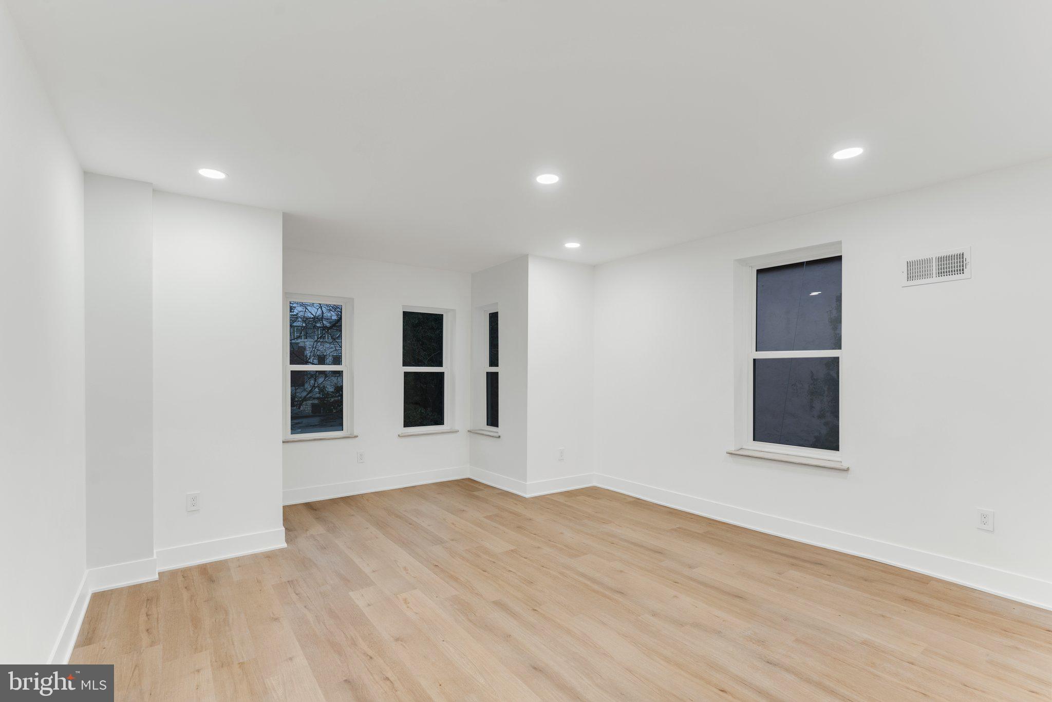 215 W PENN STREET