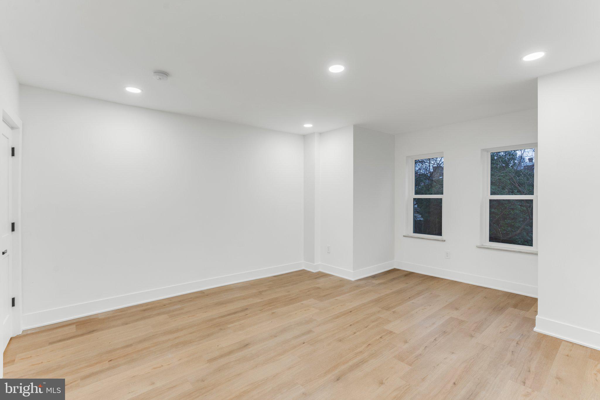 215 W PENN STREET