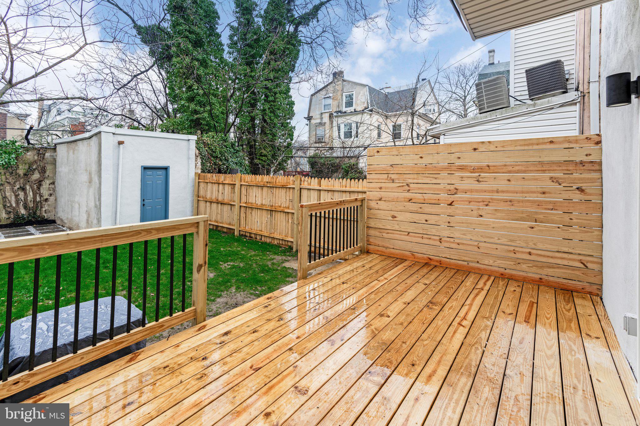 215 W PENN STREET