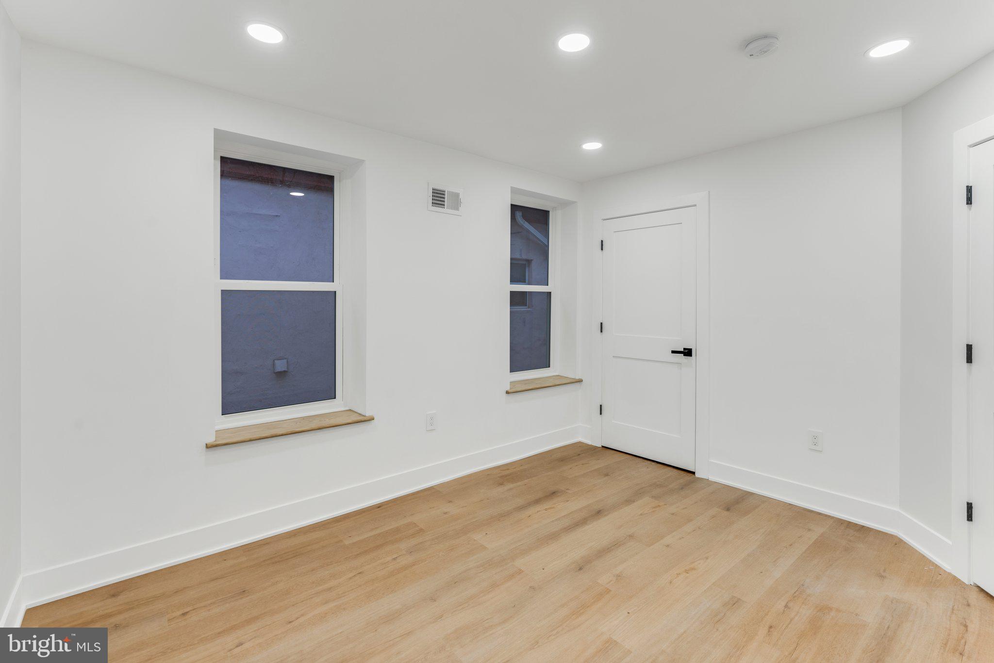 215 W PENN STREET