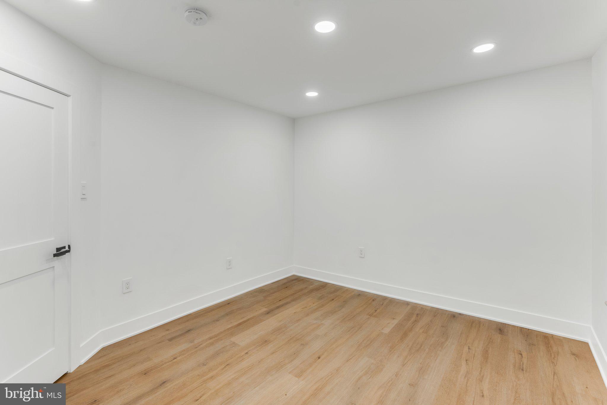 215 W PENN STREET