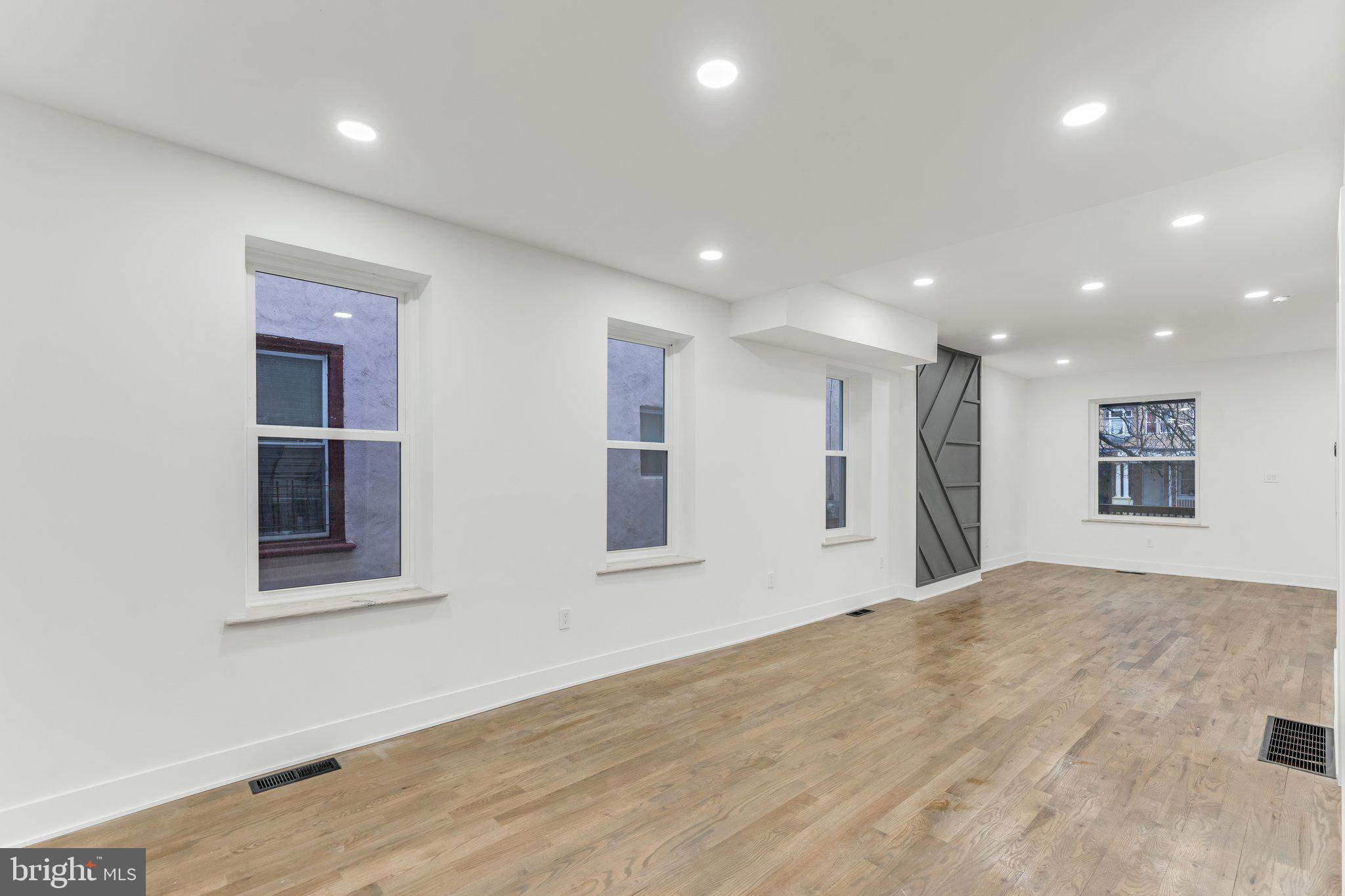 215 W PENN STREET