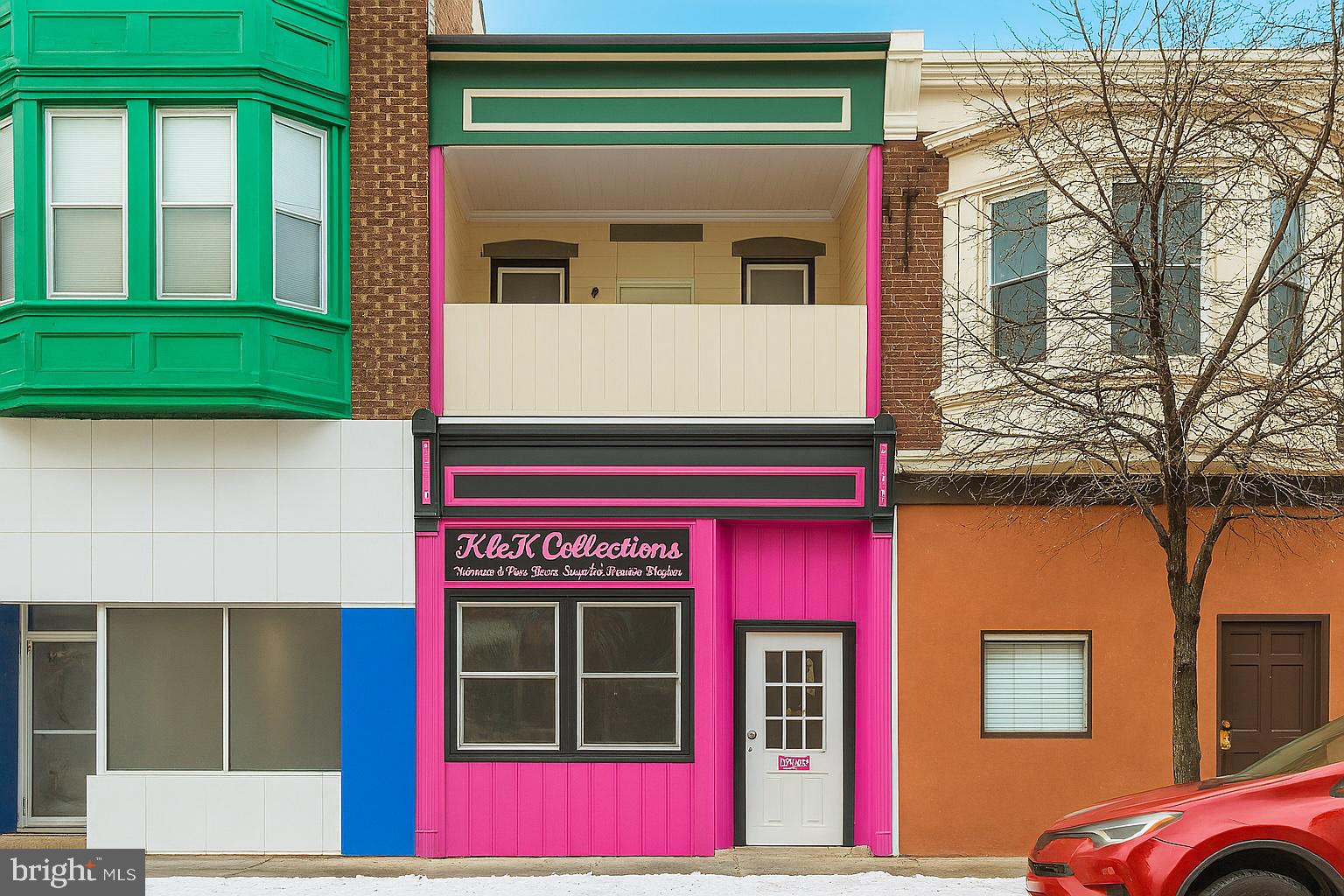 5556 MARKET STREET