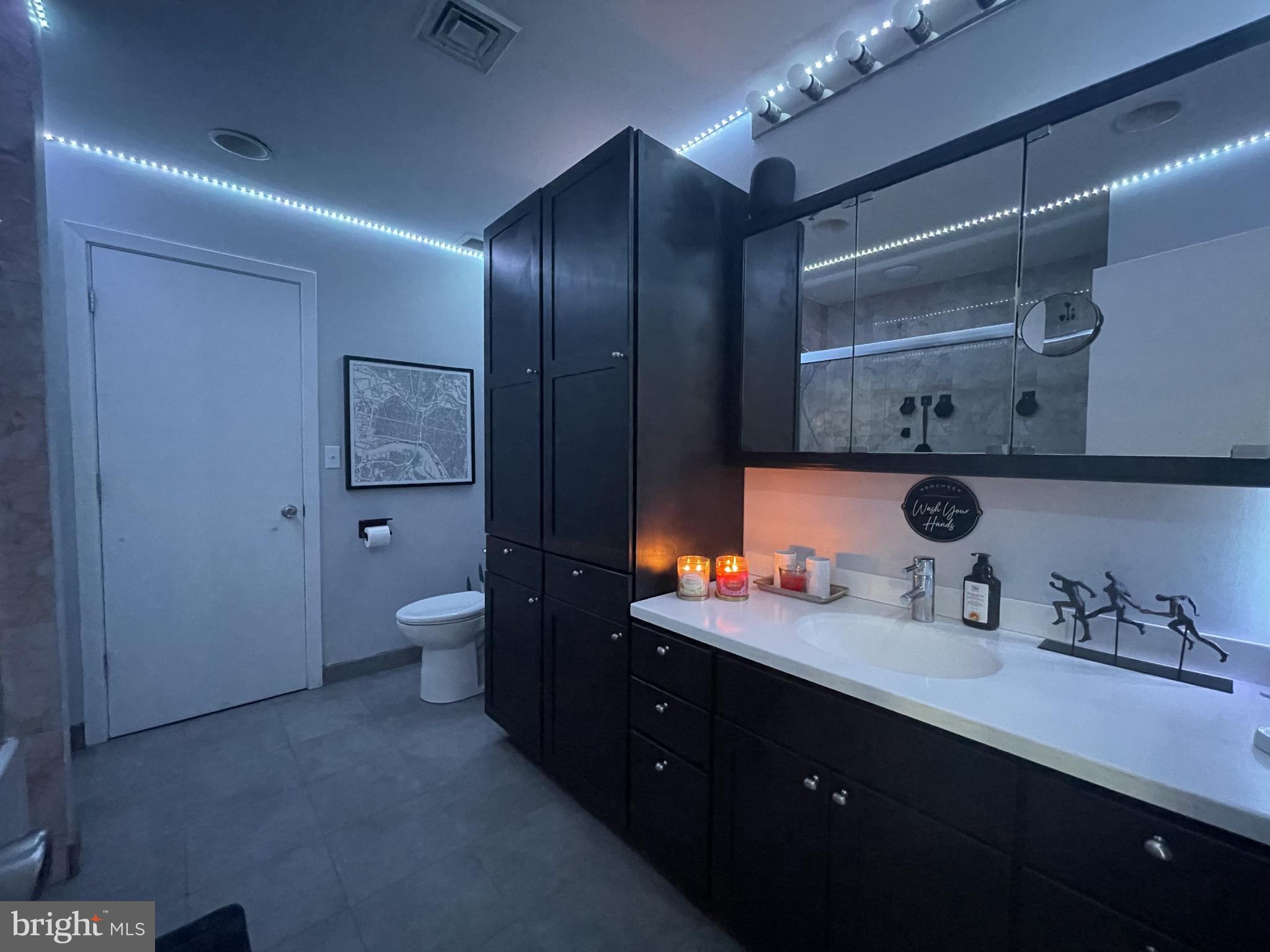 314 N 12TH STREET 1004