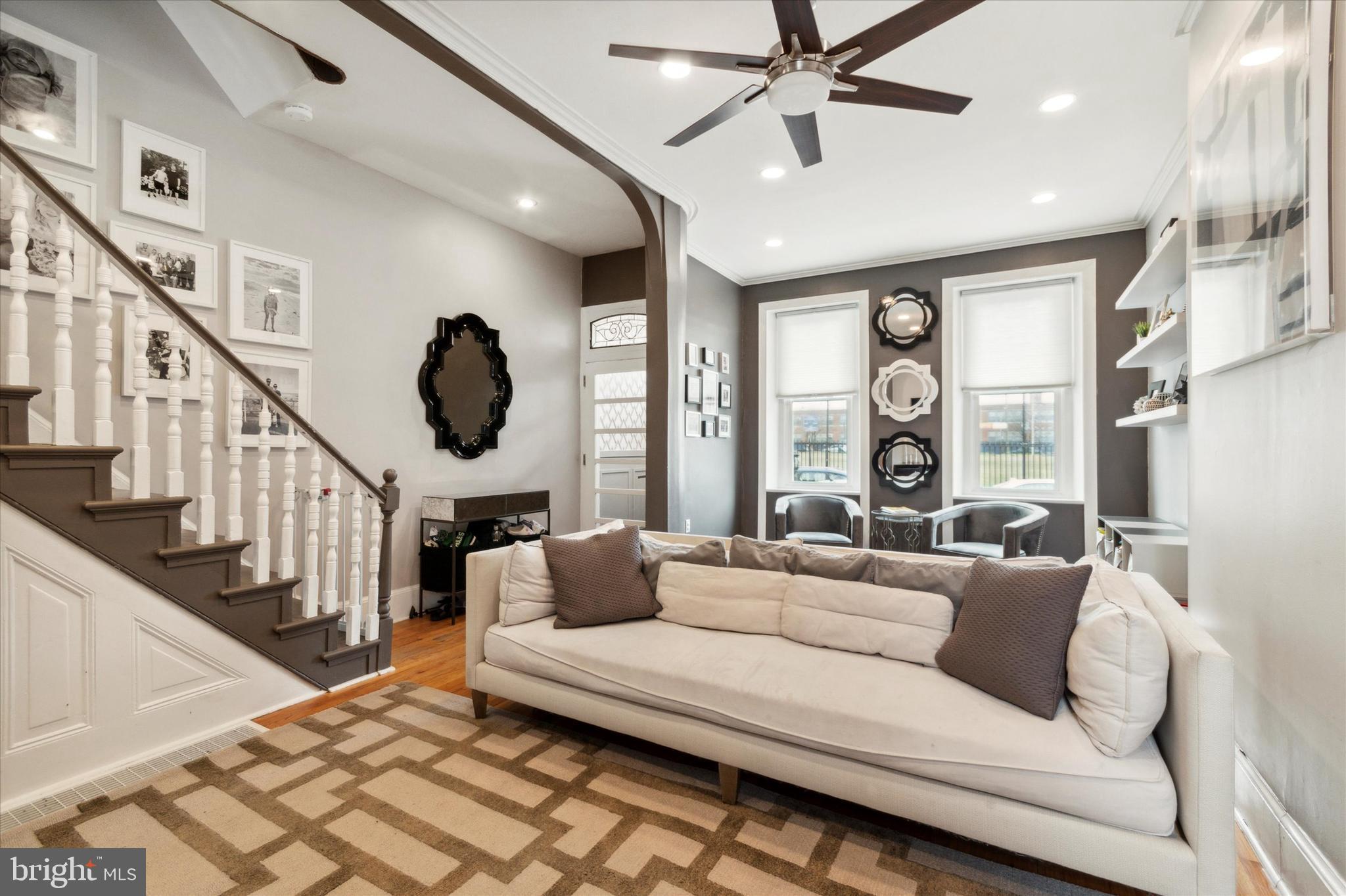 1312 E COLUMBIA AVENUE