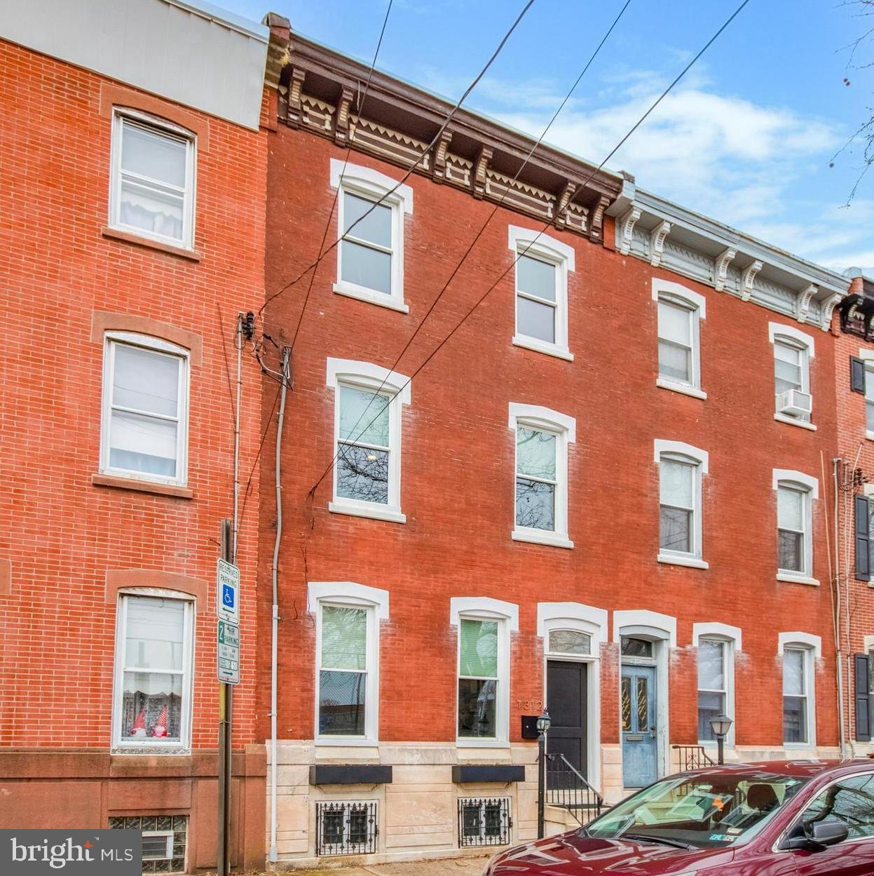 1312 E COLUMBIA AVENUE