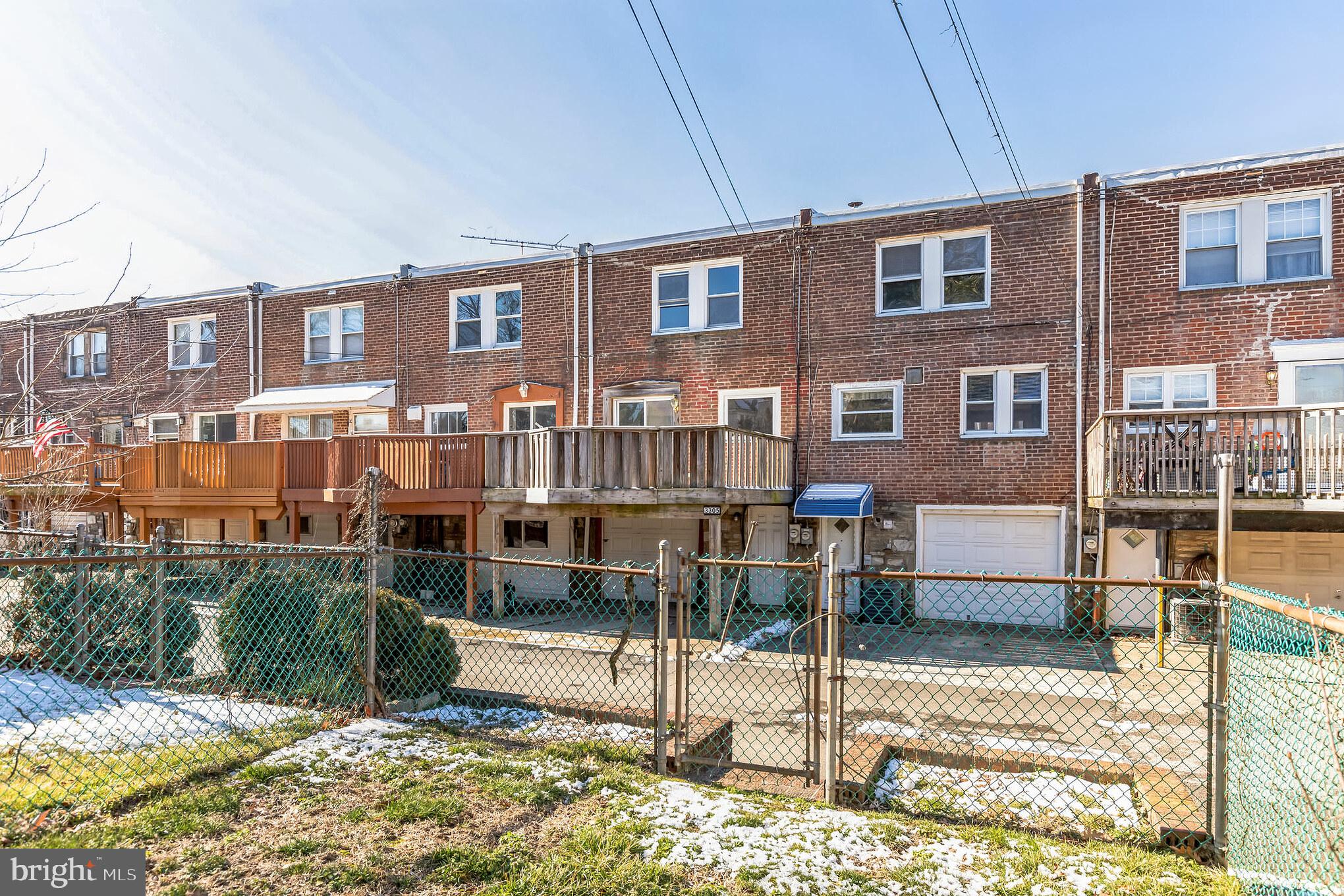 3303 DECATUR STREET