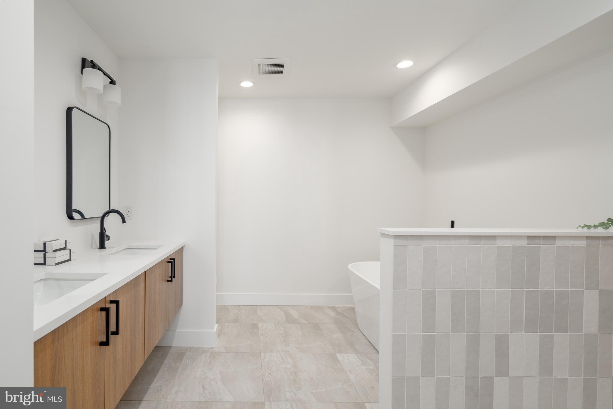 2628 WEBSTER STREET 32 1