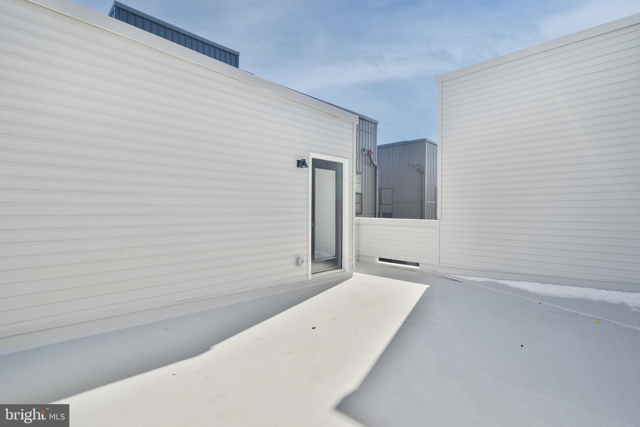 2628 WEBSTER STREET 32 1