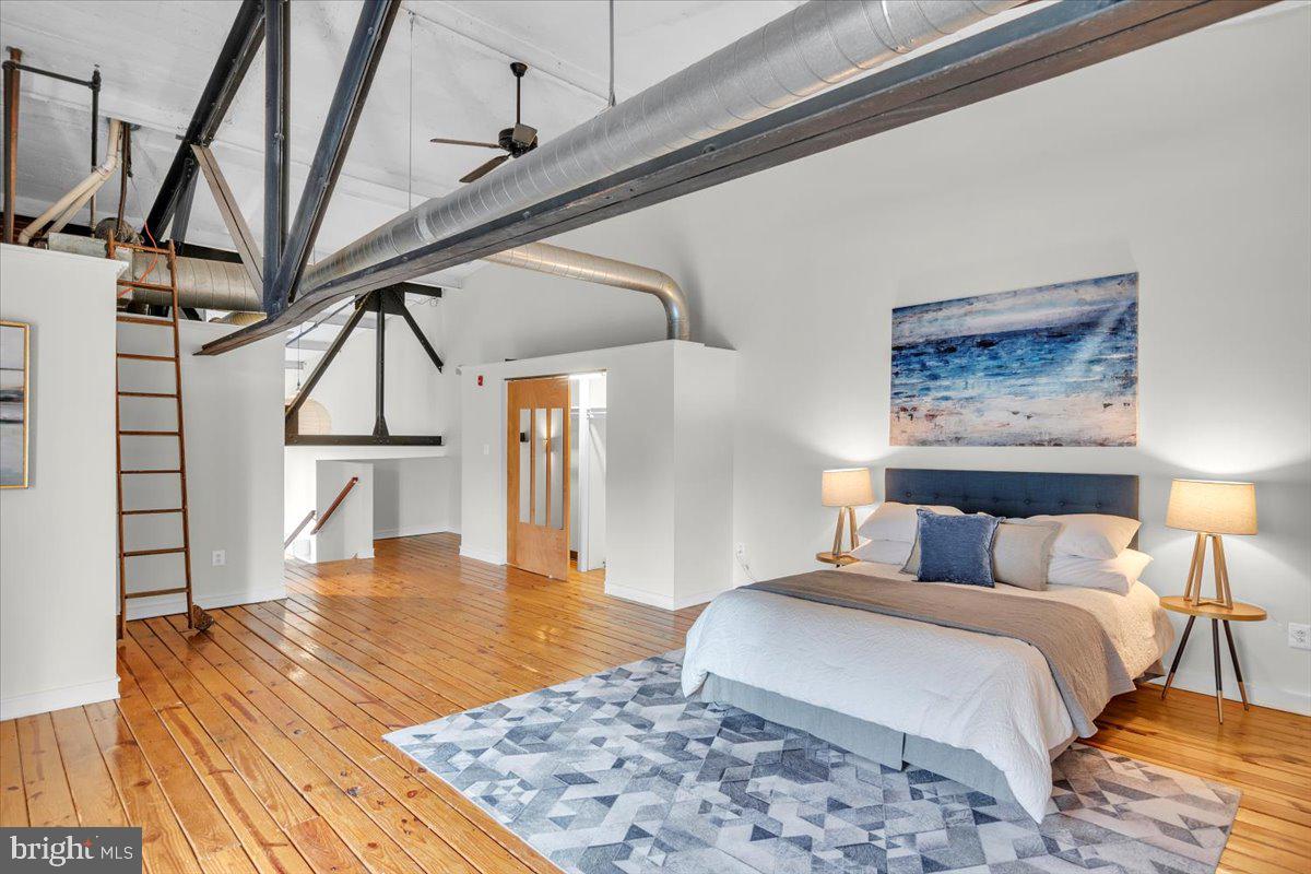 810 N HANCOCK STREET 7